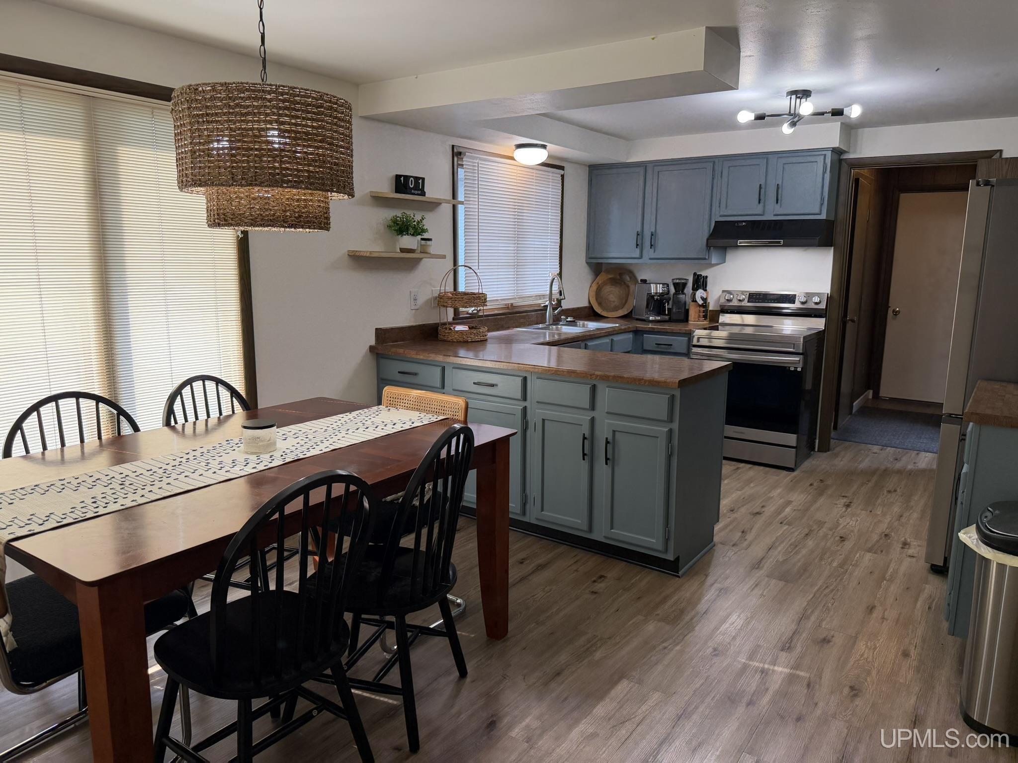 5th image of 517 Adams St, Crystal Falls, MI 49920 | MLS# 50217604