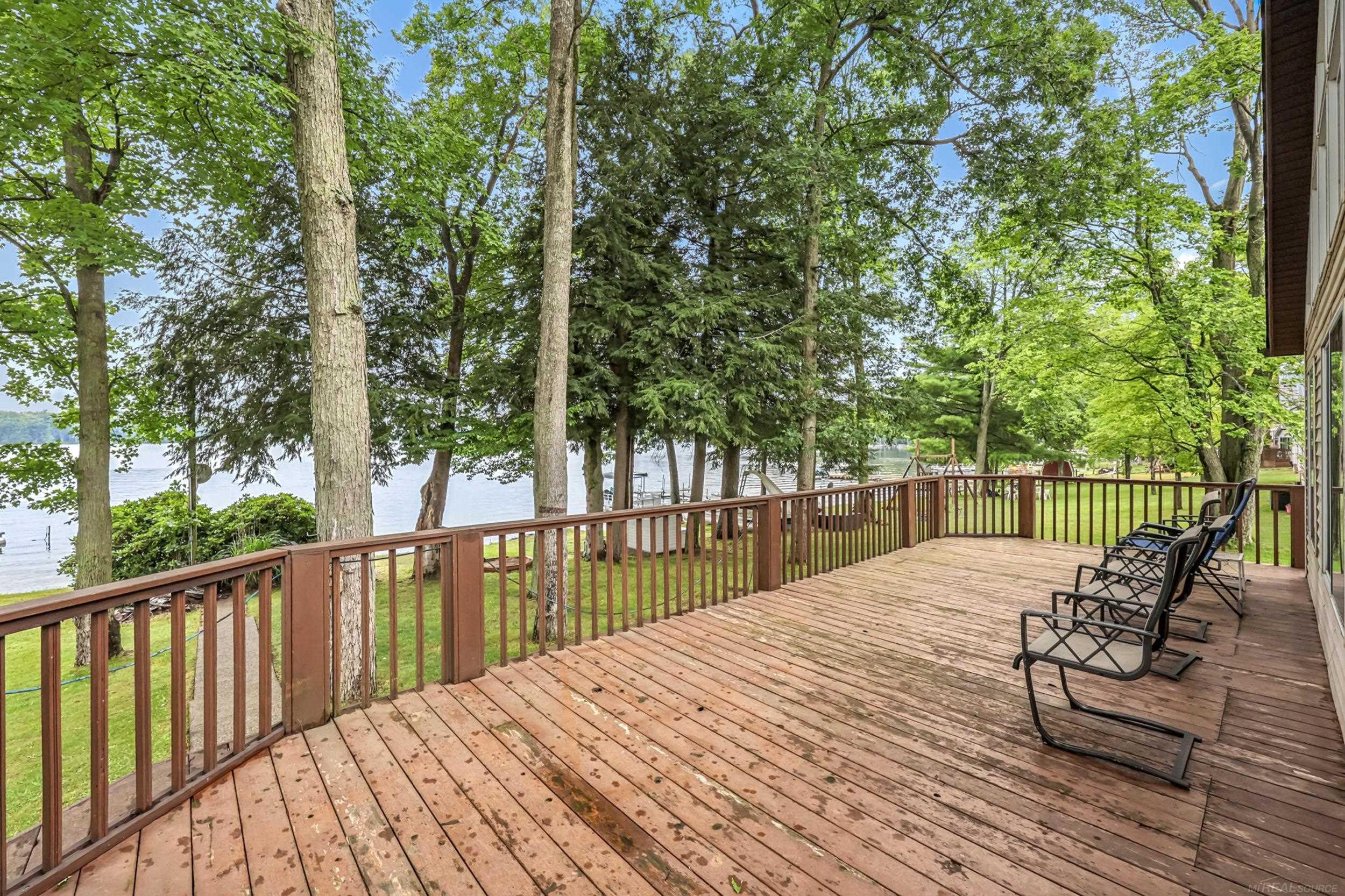 2nd image of 1932 W Parklane Ln, White Cloud, MI 49349 | MLS# 50217647