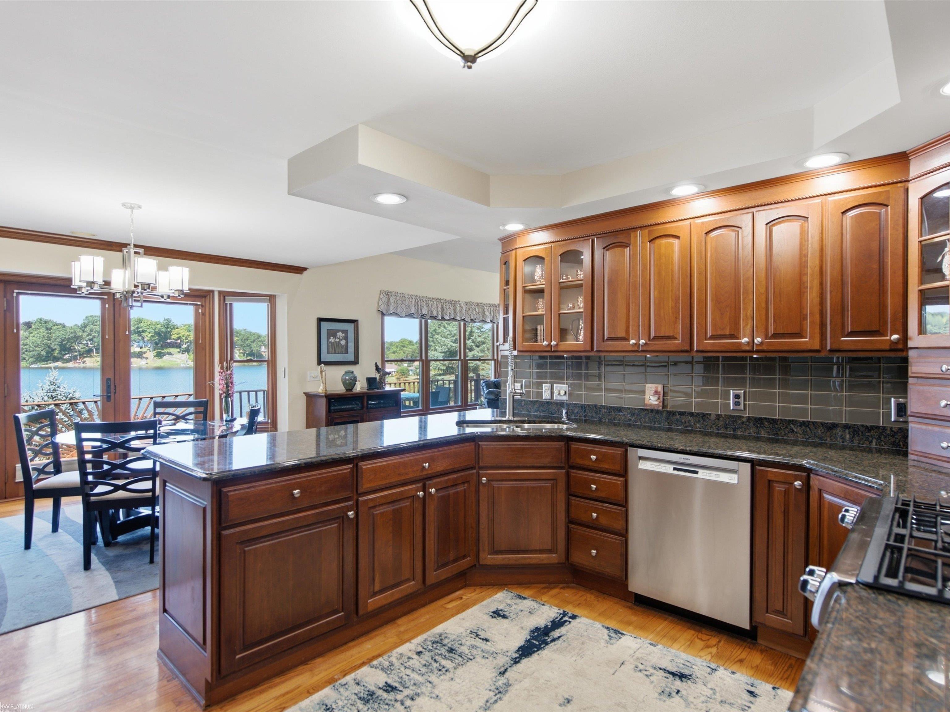 3686 East Lake Drive photo 16