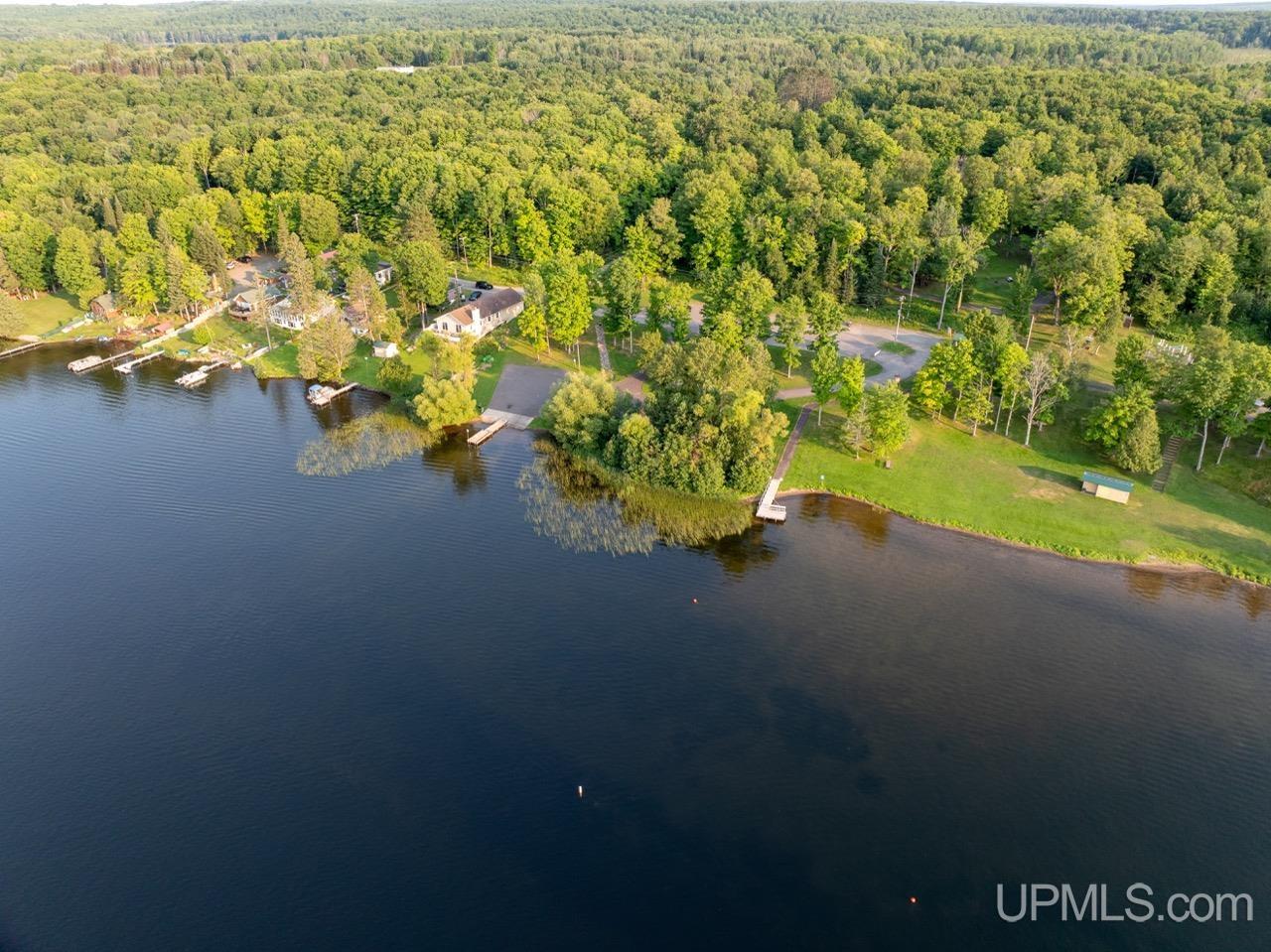 3rd image of 189 E Park Dr, Iron River, MI 49935 | MLS# 50217676