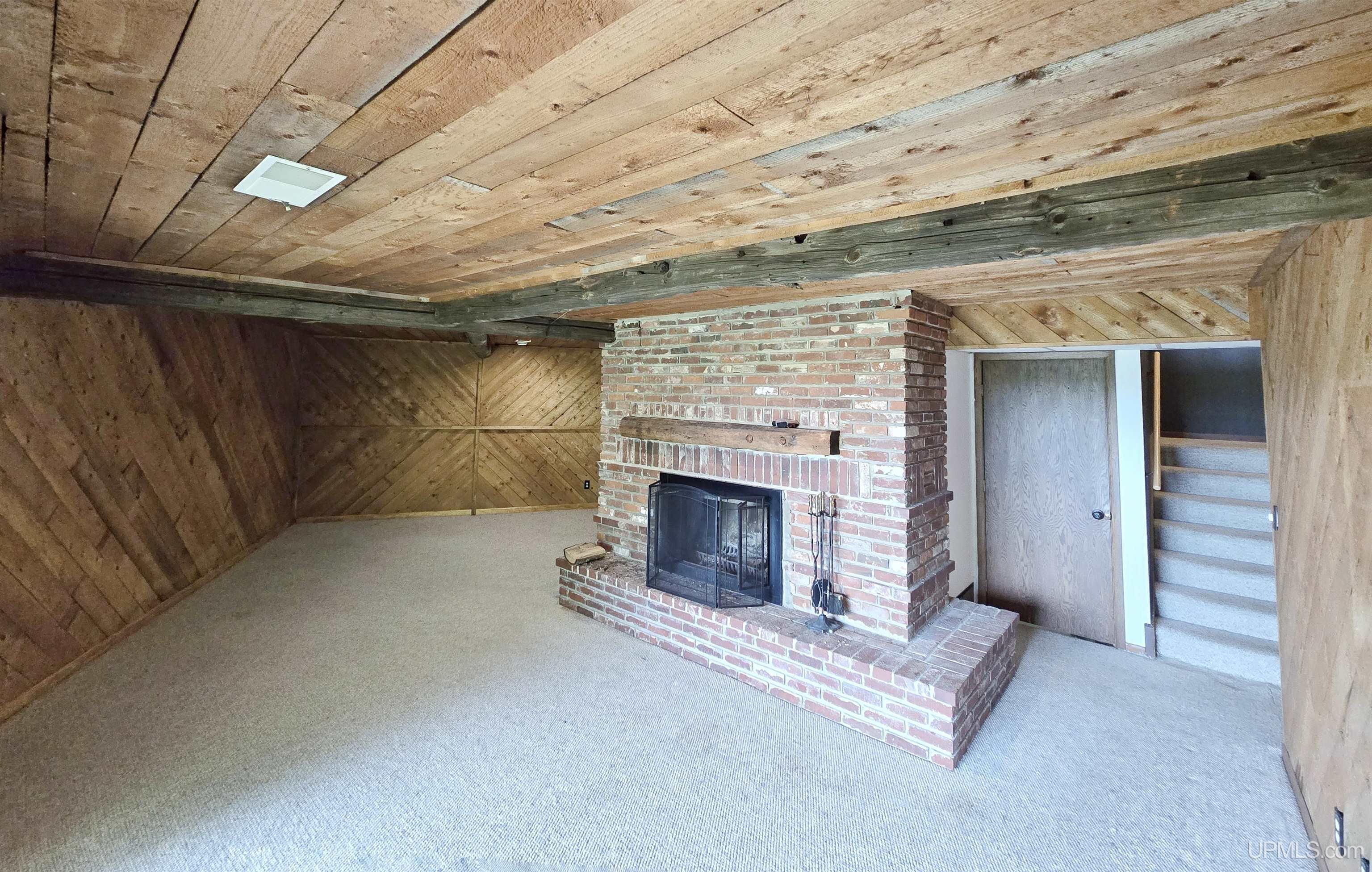 N4073 Pine Mountain Drive