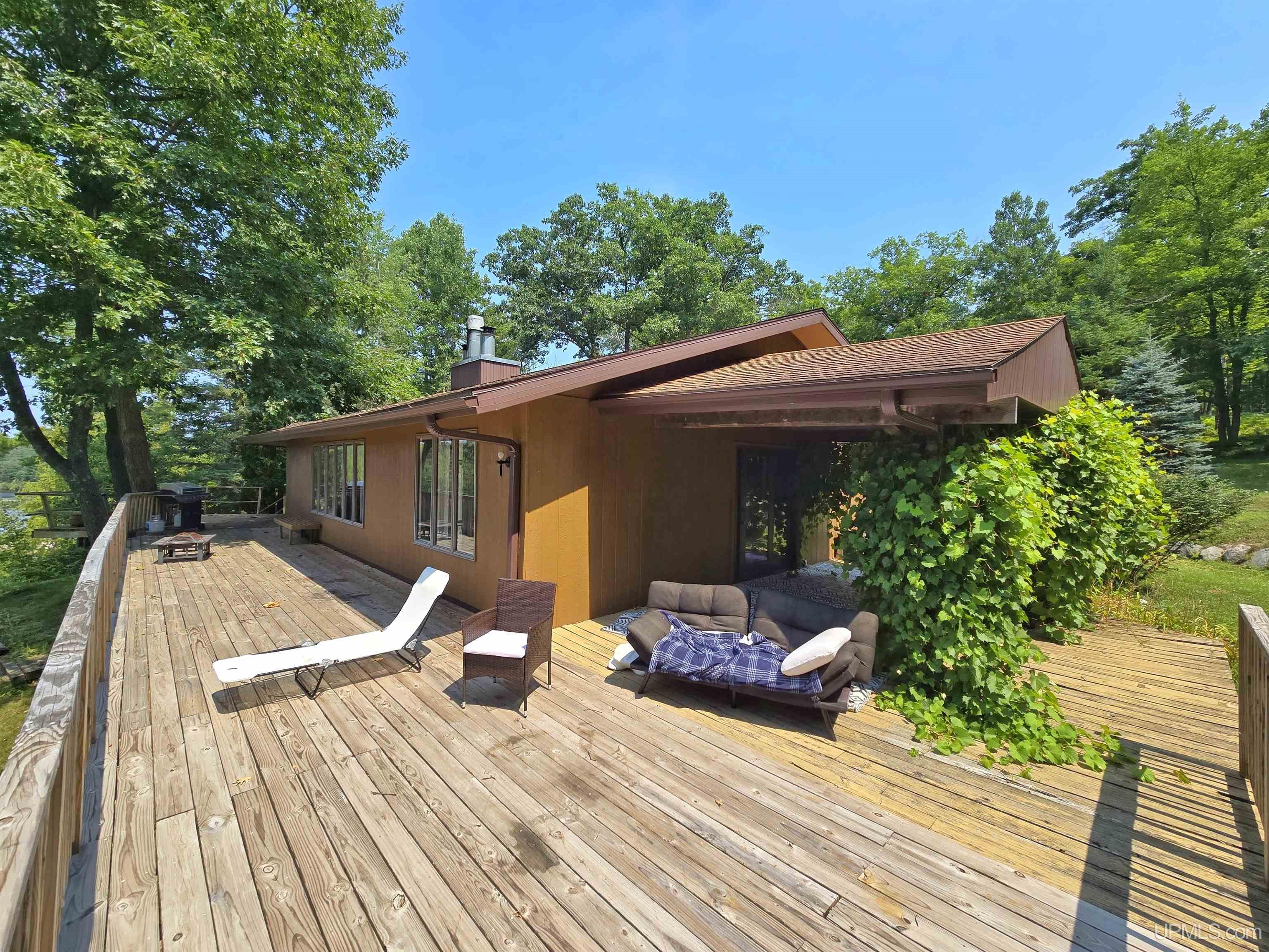 N4073 Pine Mountain Drive