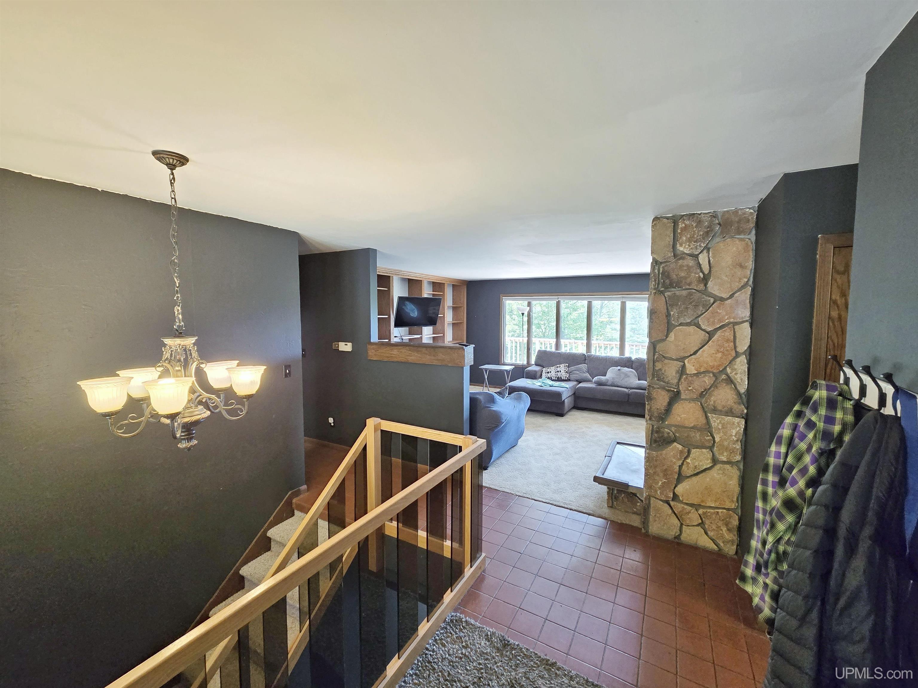 N4073 Pine Mountain Drive