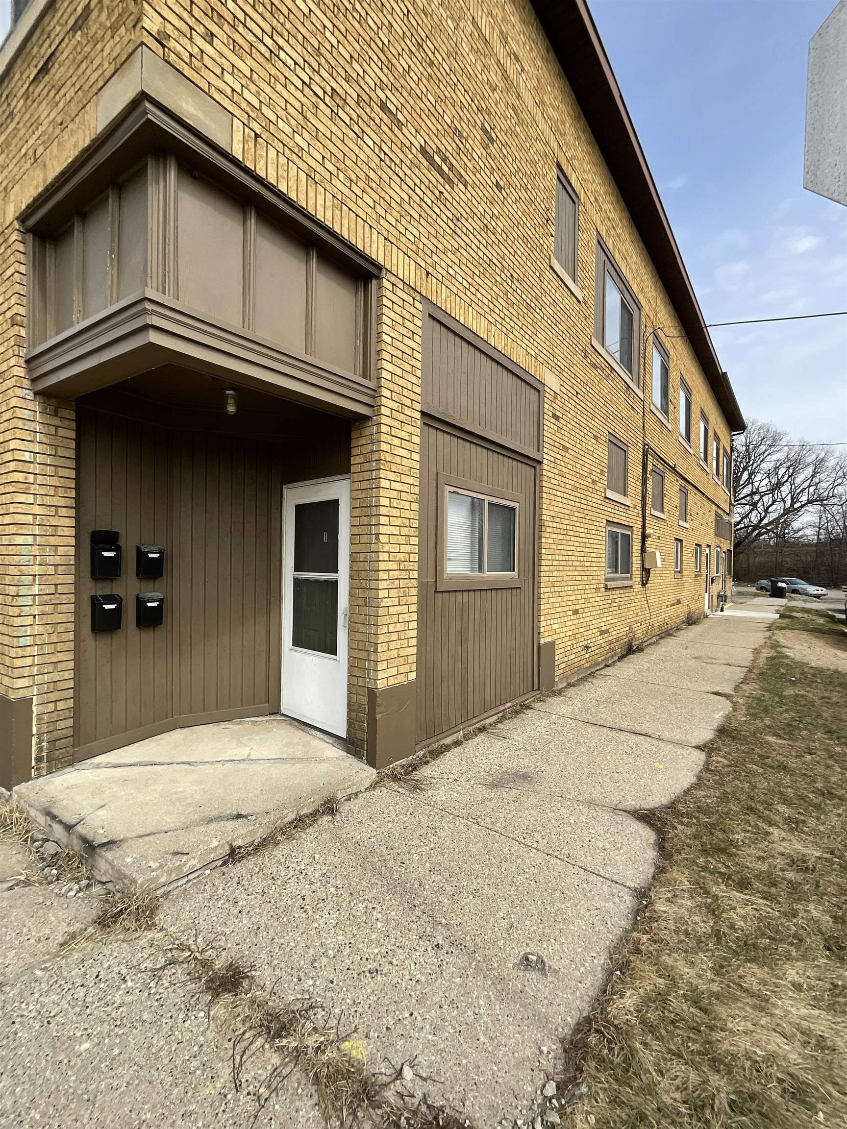 6th image of 2921 S Saginaw St, Flint, MI 48503 | MLS# 5050217694
