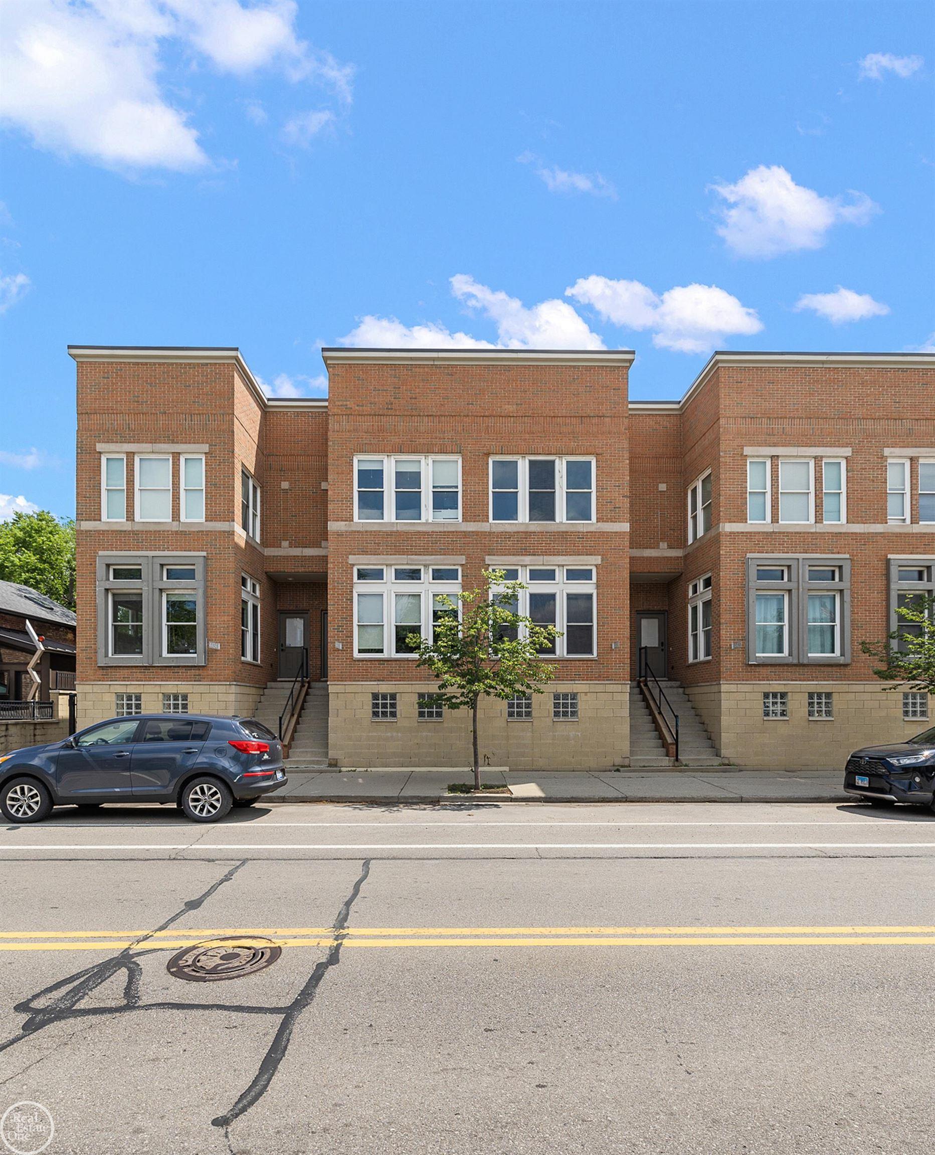 3rd image of 4430 3Rd St, Detroit, MI 48201 | MLS# 58050217700