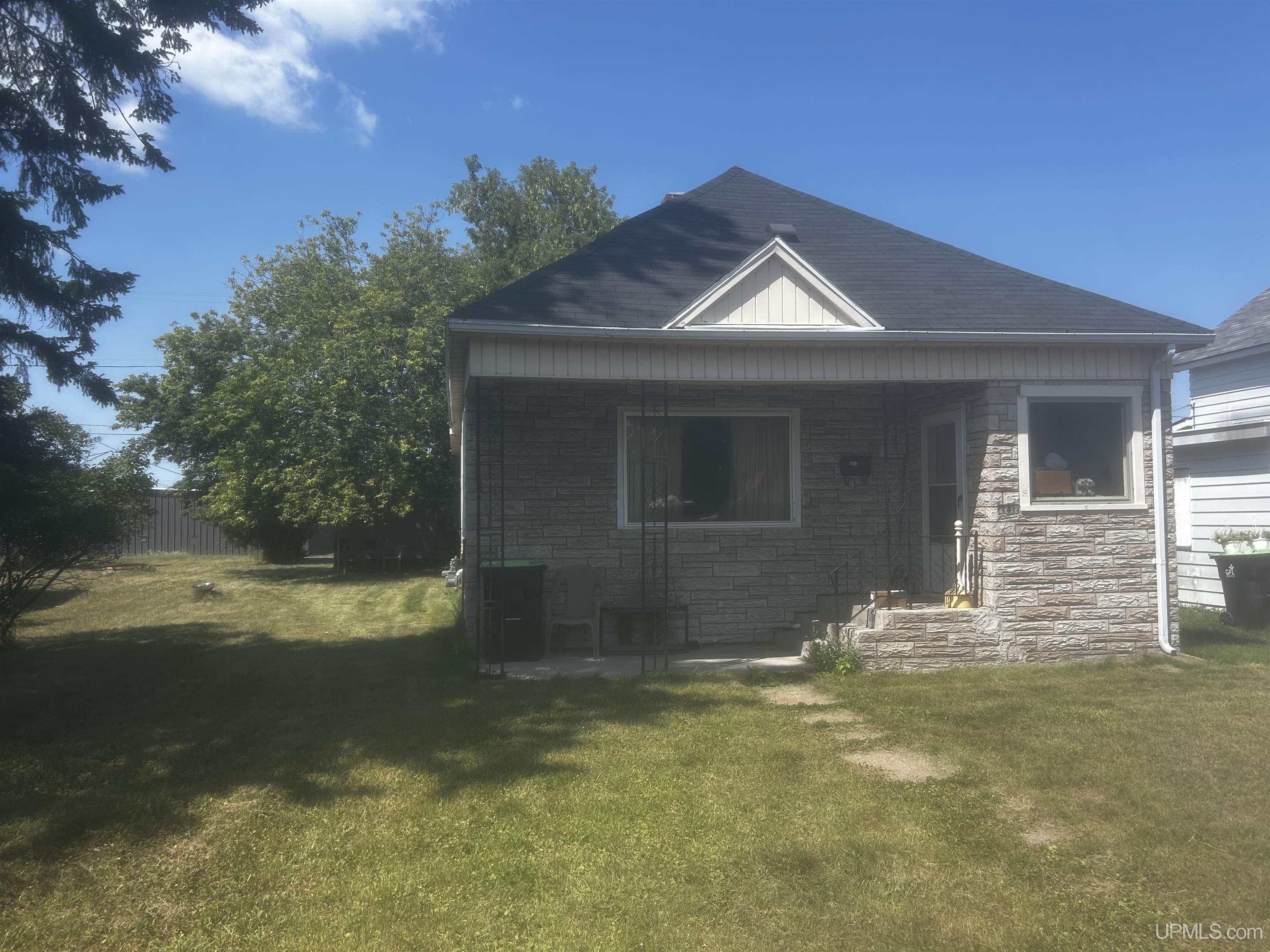 3rd image of 1232 S Milwaukee Ave, Iron Mountain, MI 49801 | MLS# 50217747