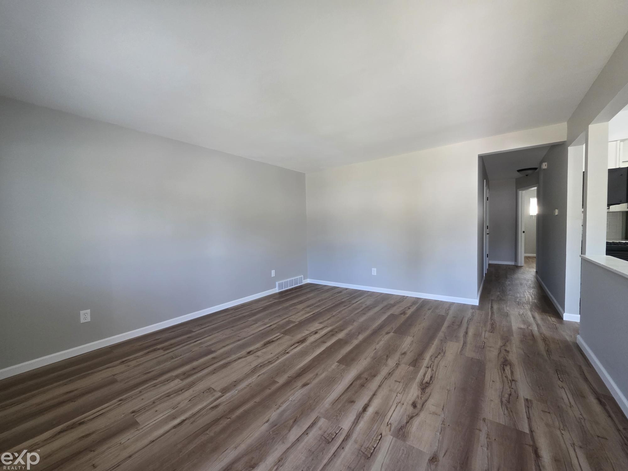 3rd image of 29304 Rosebriar St, Saint Clair Shores, MI 48081 | MLS# 50217752