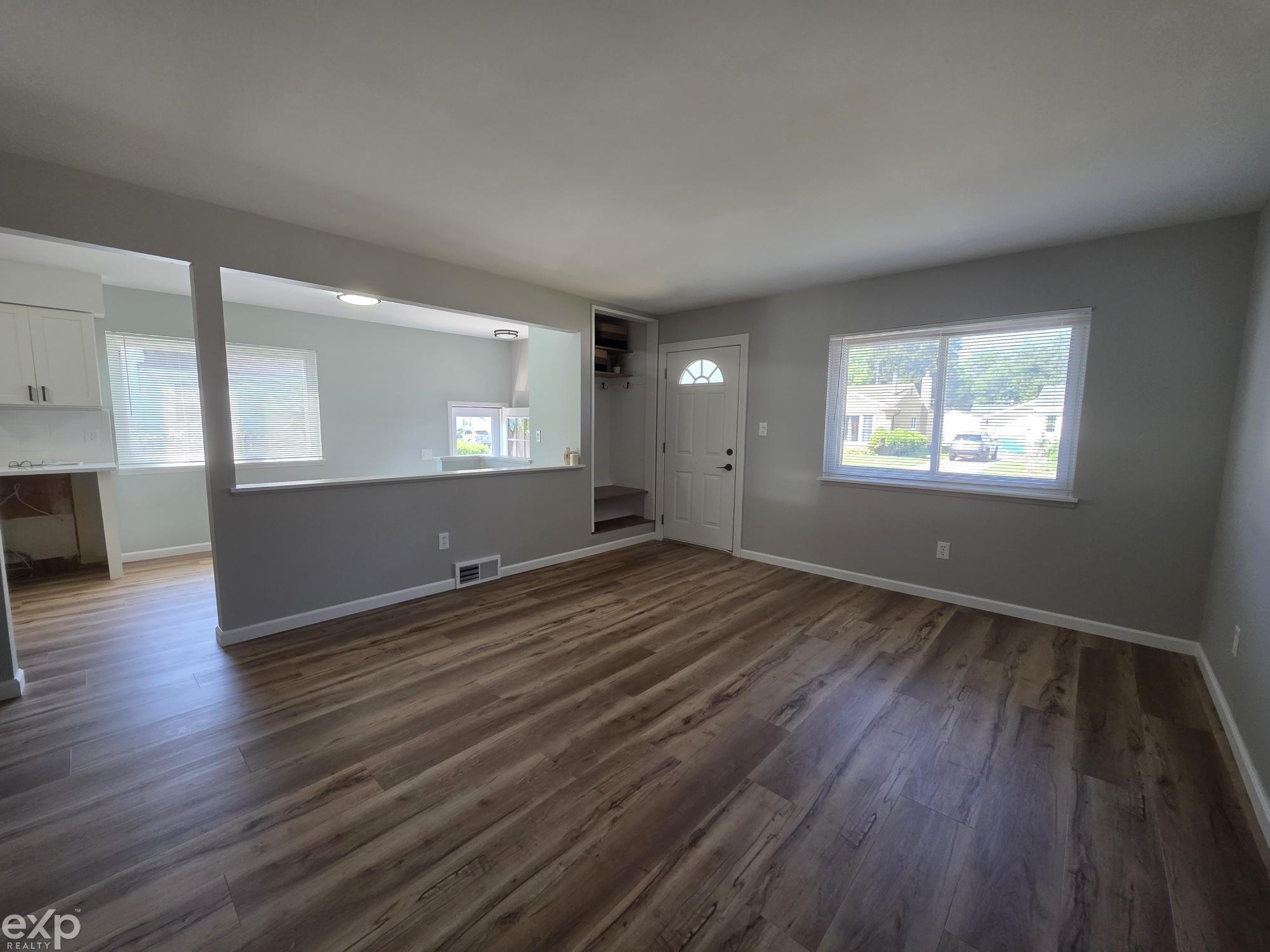 5th image of 29304 Rosebriar St, Saint Clair Shores, MI 48081 | MLS# 50217752