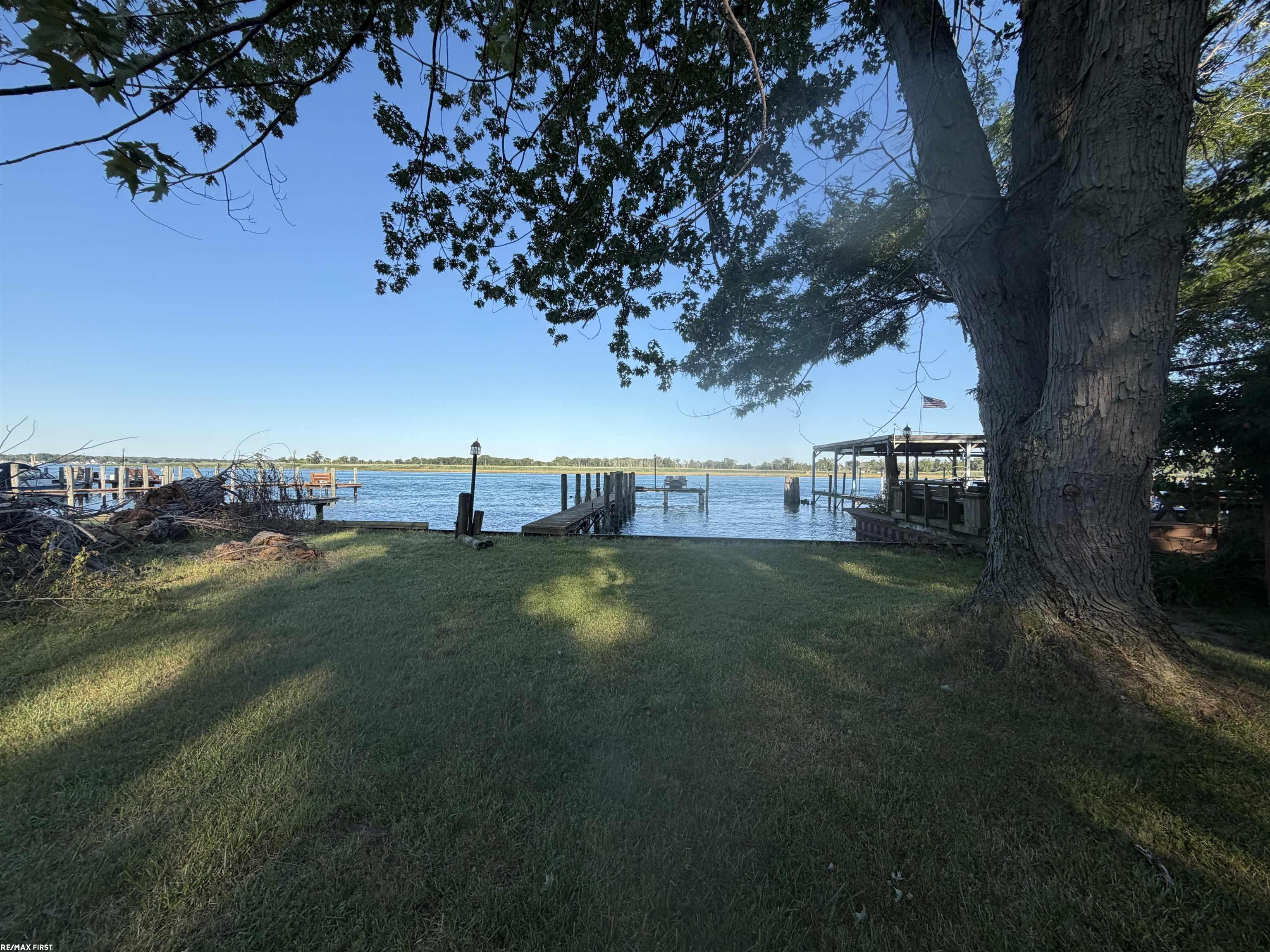 3rd image of 6540 Dickinson Is, Harsens Island, MI 48028 | MLS# 50217754
