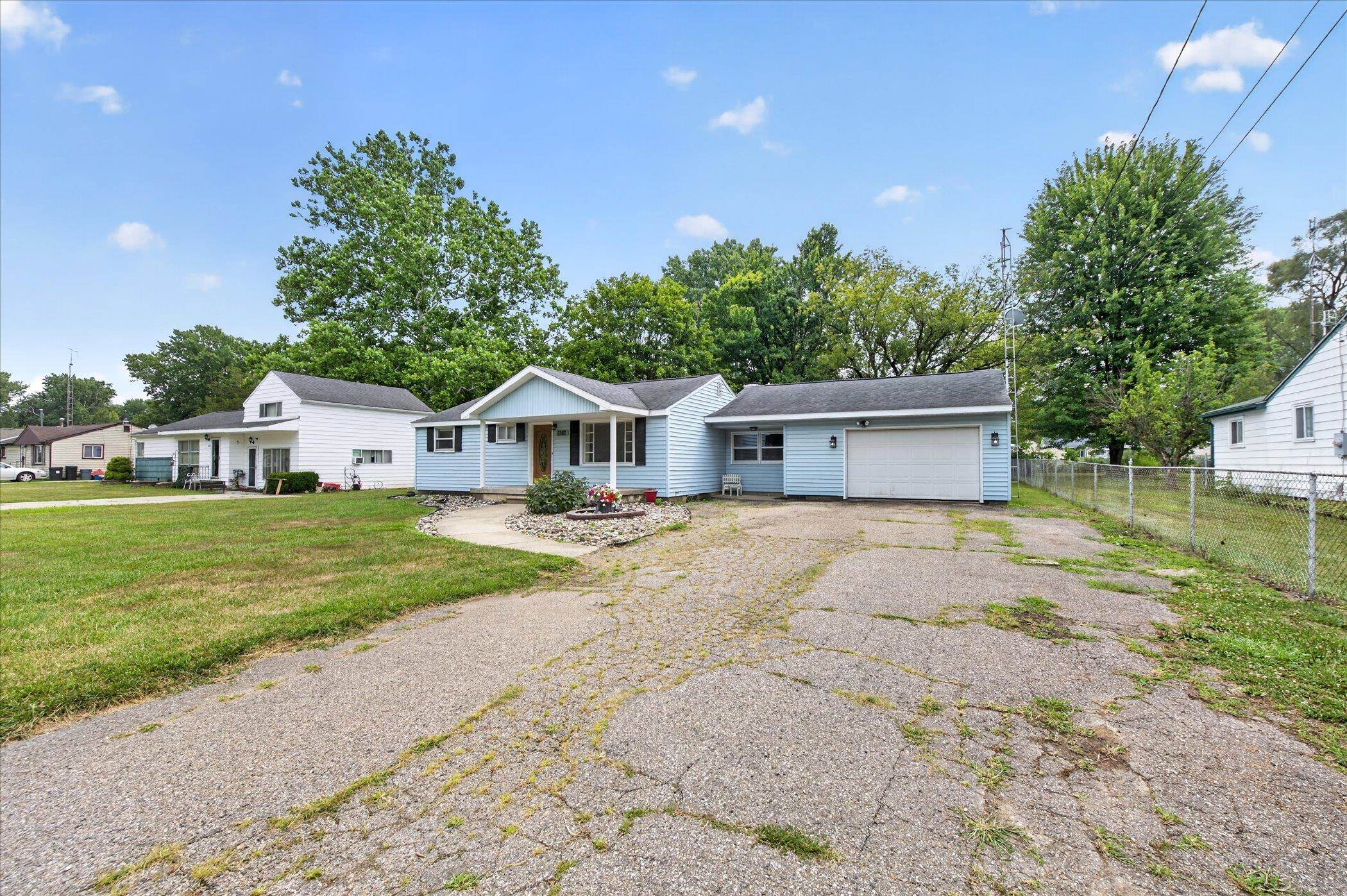 4th image of 6162 Sandy Ln, Burton, MI 48519 | MLS# 50217811
