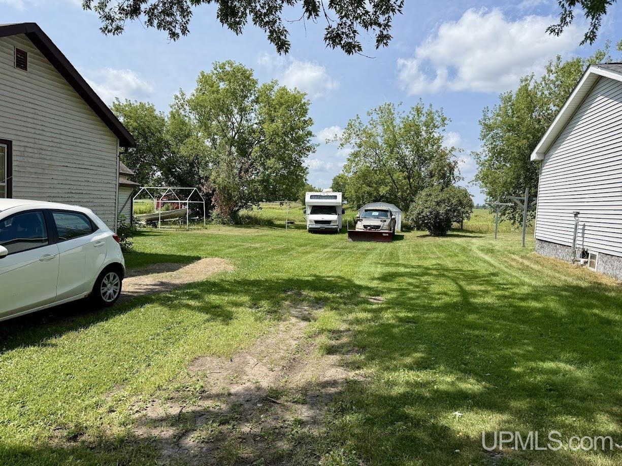 3rd image of N16531 Park Ave, Hermansville, MI 49847 | MLS# 50217820
