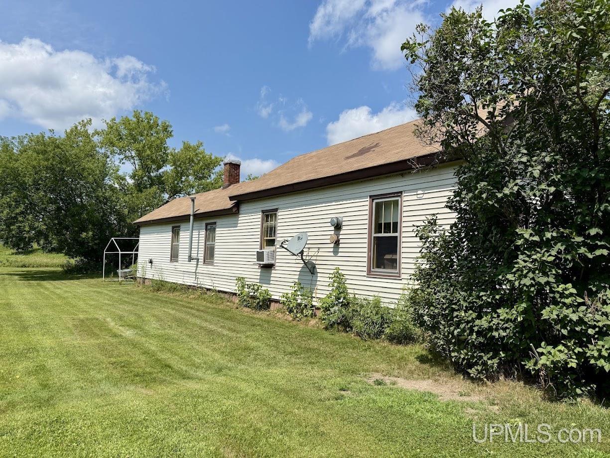 5th image of N16531 Park Ave, Hermansville, MI 49847 | MLS# 50217820