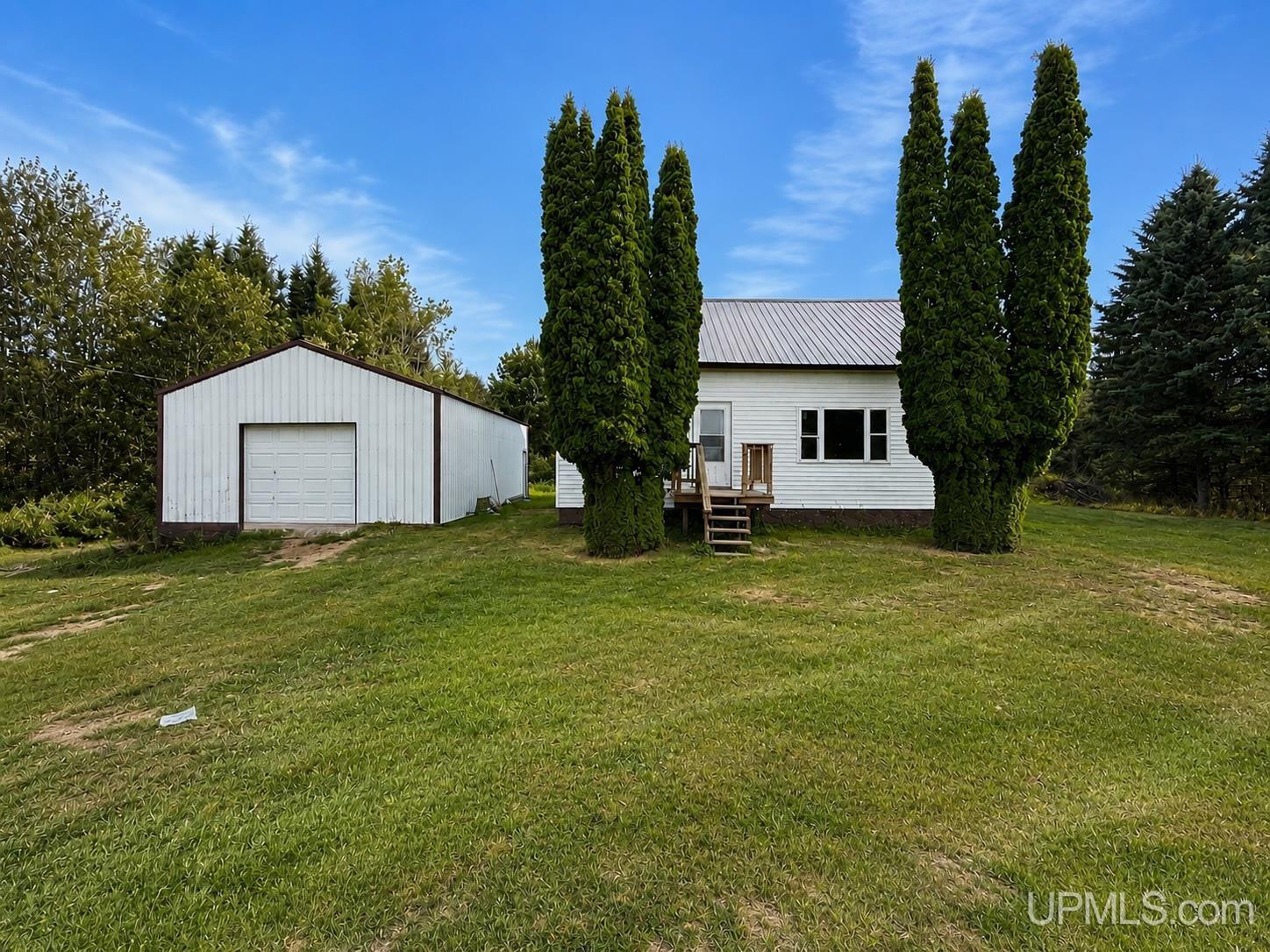 1st image of 900 Manistique Ave, Manistique, MI 49854 | MLS# 50217844