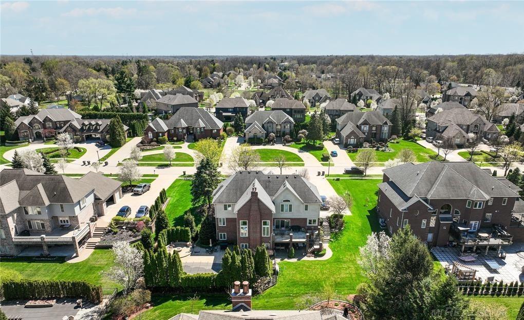 5th image of 54182 Queensbourough Dr, Shelby Township, MI 48315 | MLS# 50217851
