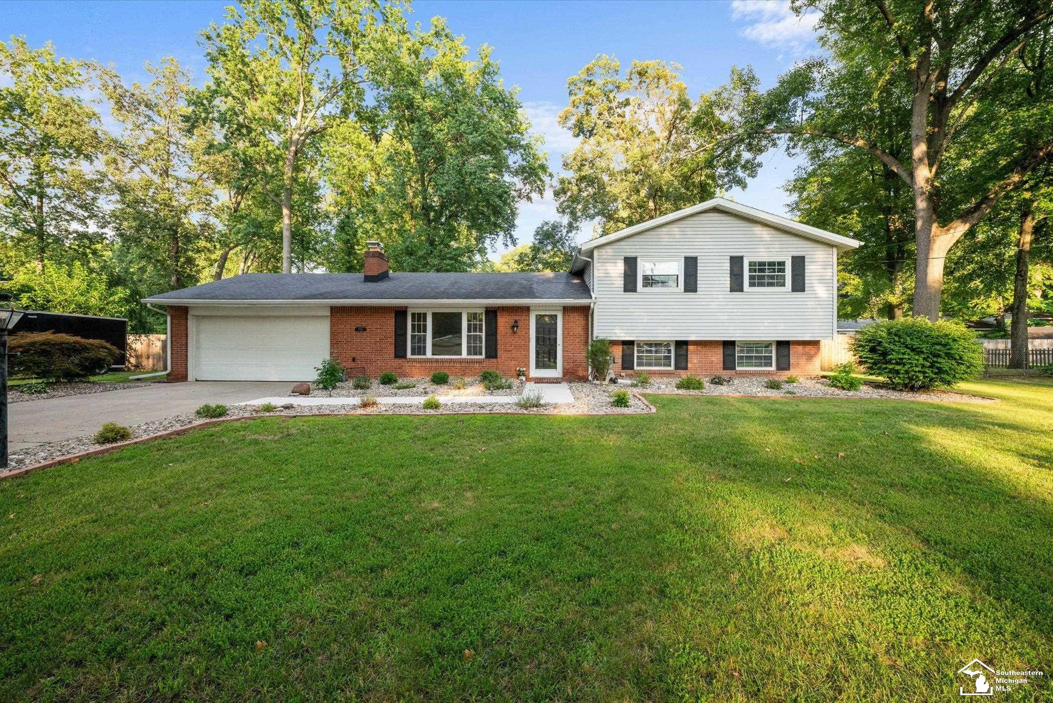 1st image of 7710 Fir Dr, Temperance, MI 48182 | MLS# 57050217864