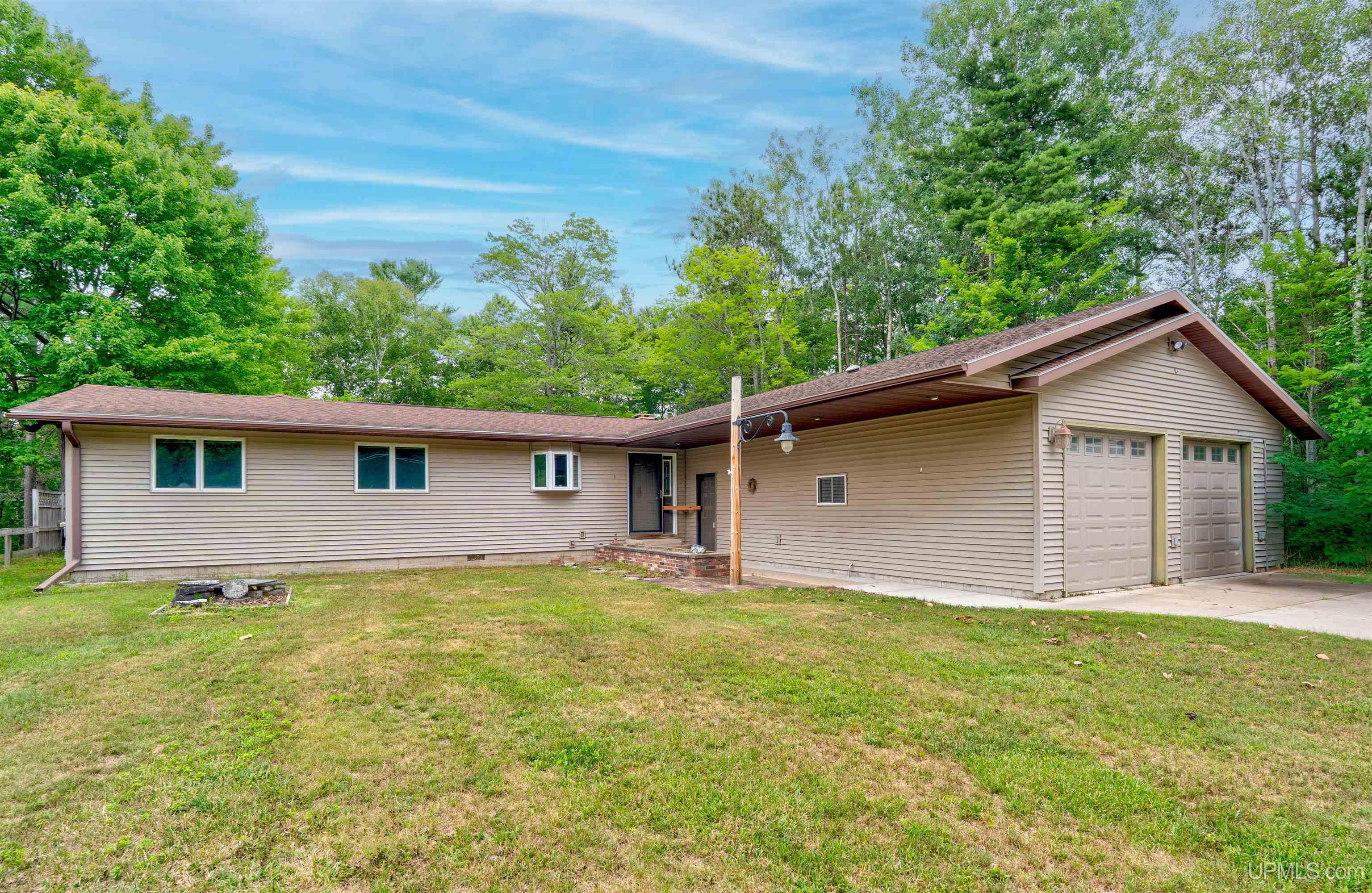 2nd image of 7618 W Riverview Dr, Manistique, MI 49854 | MLS# 50217868