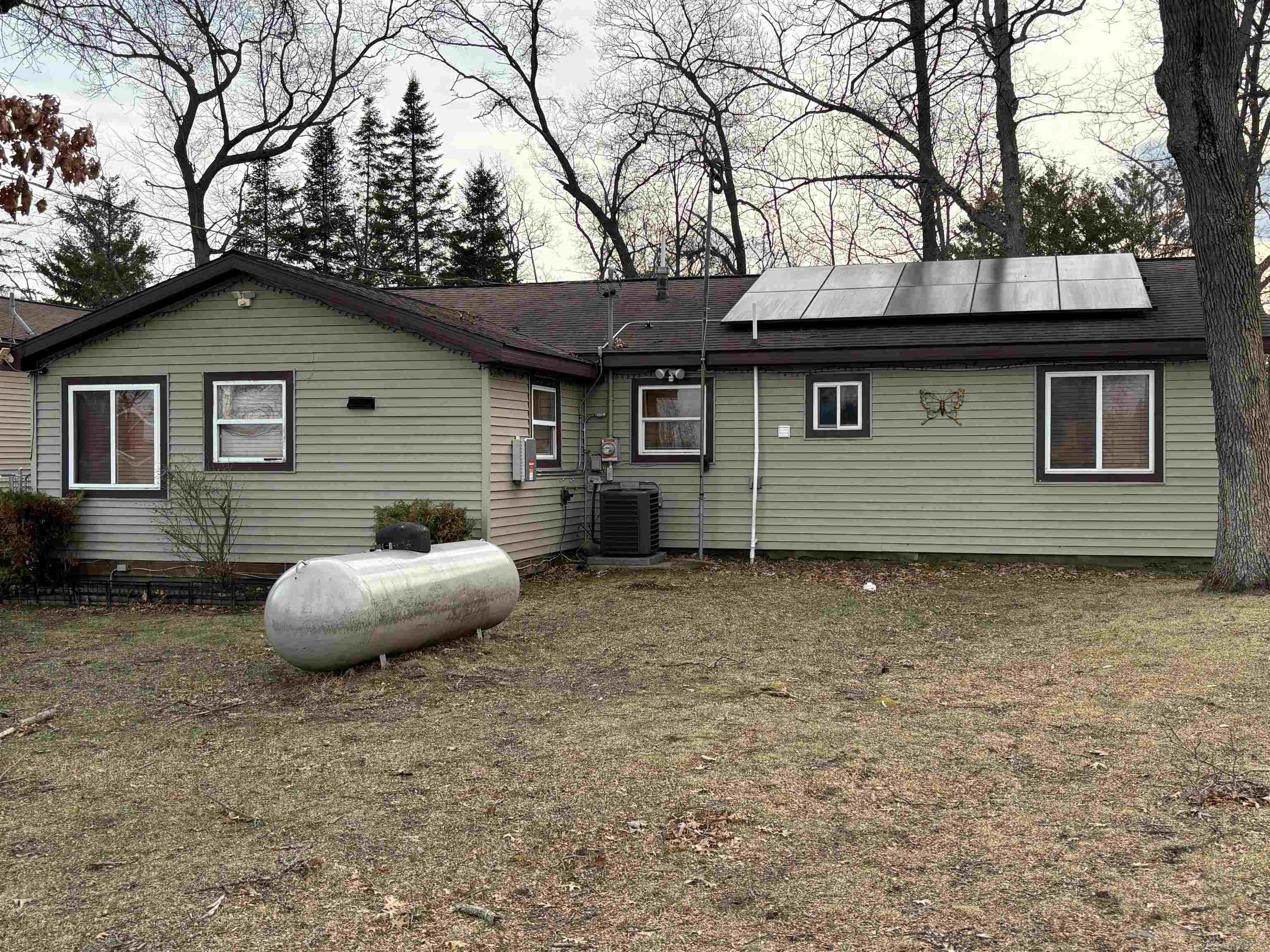 3rd image of 2901 Cathy St, Harrison, MI 48625 | MLS# 50217869