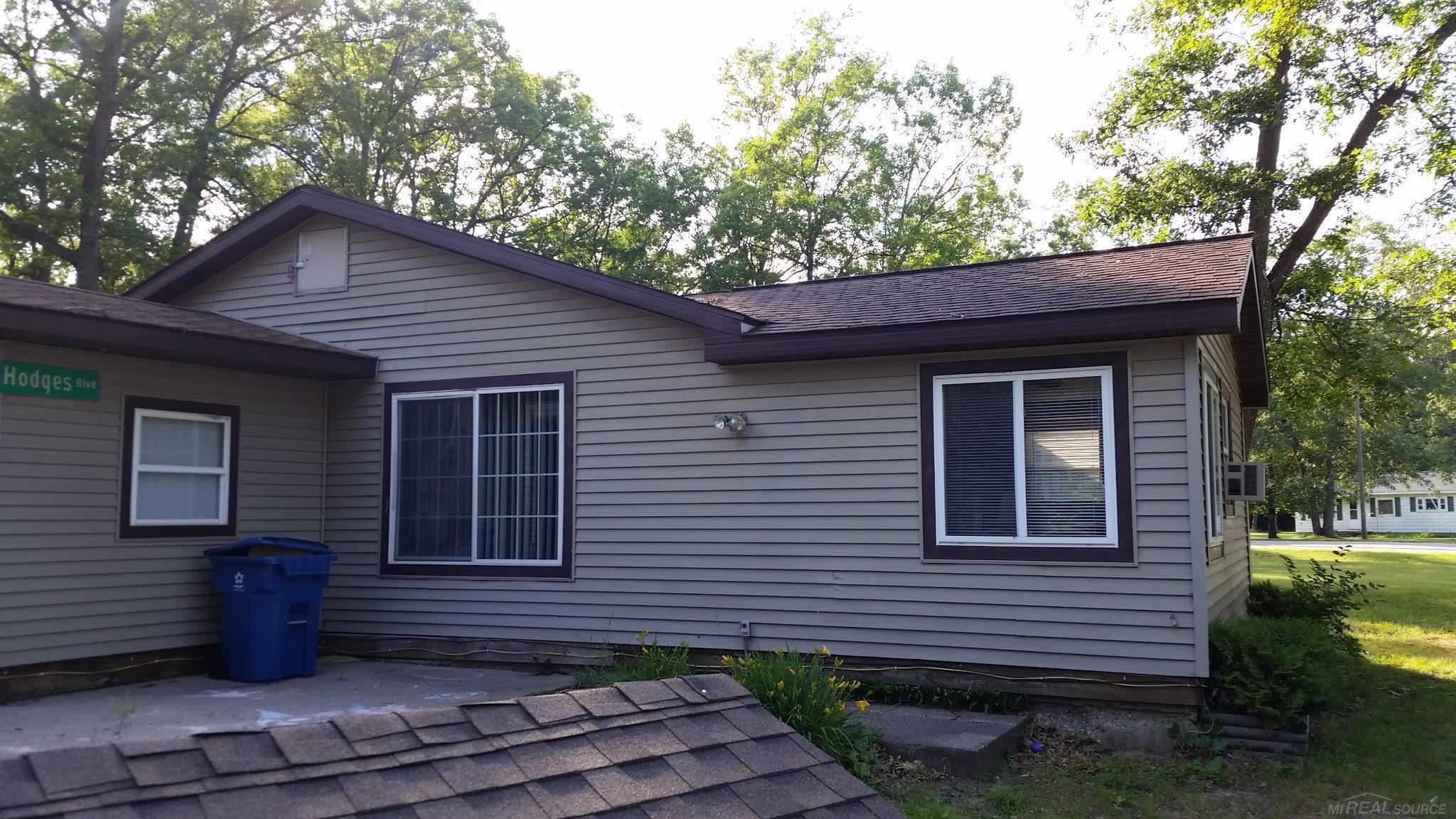 4th image of 2901 Cathy St, Harrison, MI 48625 | MLS# 50217869