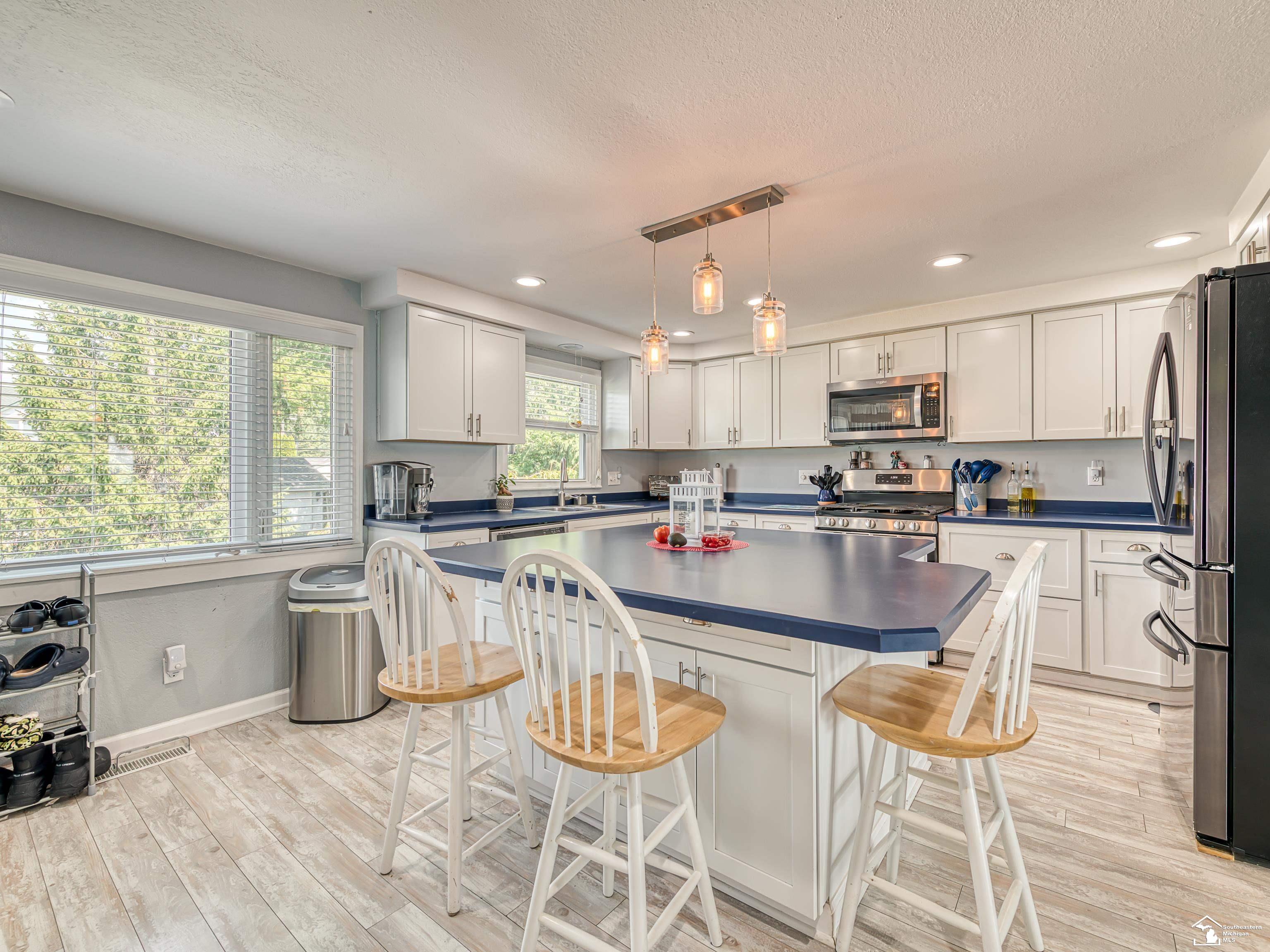 5th image of 2912 Lakeshore Dr, Monroe, MI 48162 | MLS# 50217910