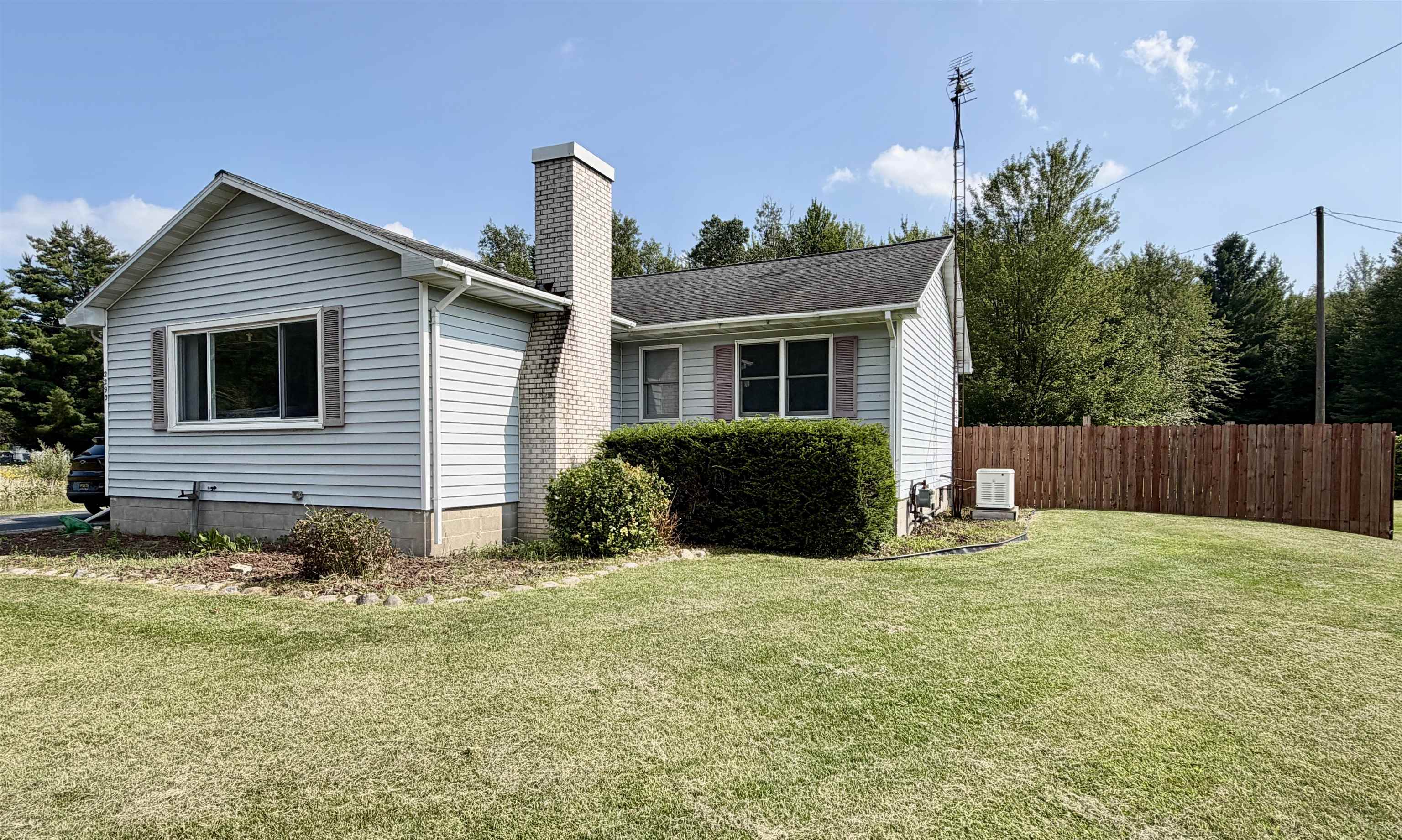 3rd image of 2290 E Cody Estey Rd, Pinconning, MI 48650 | MLS# 50217918