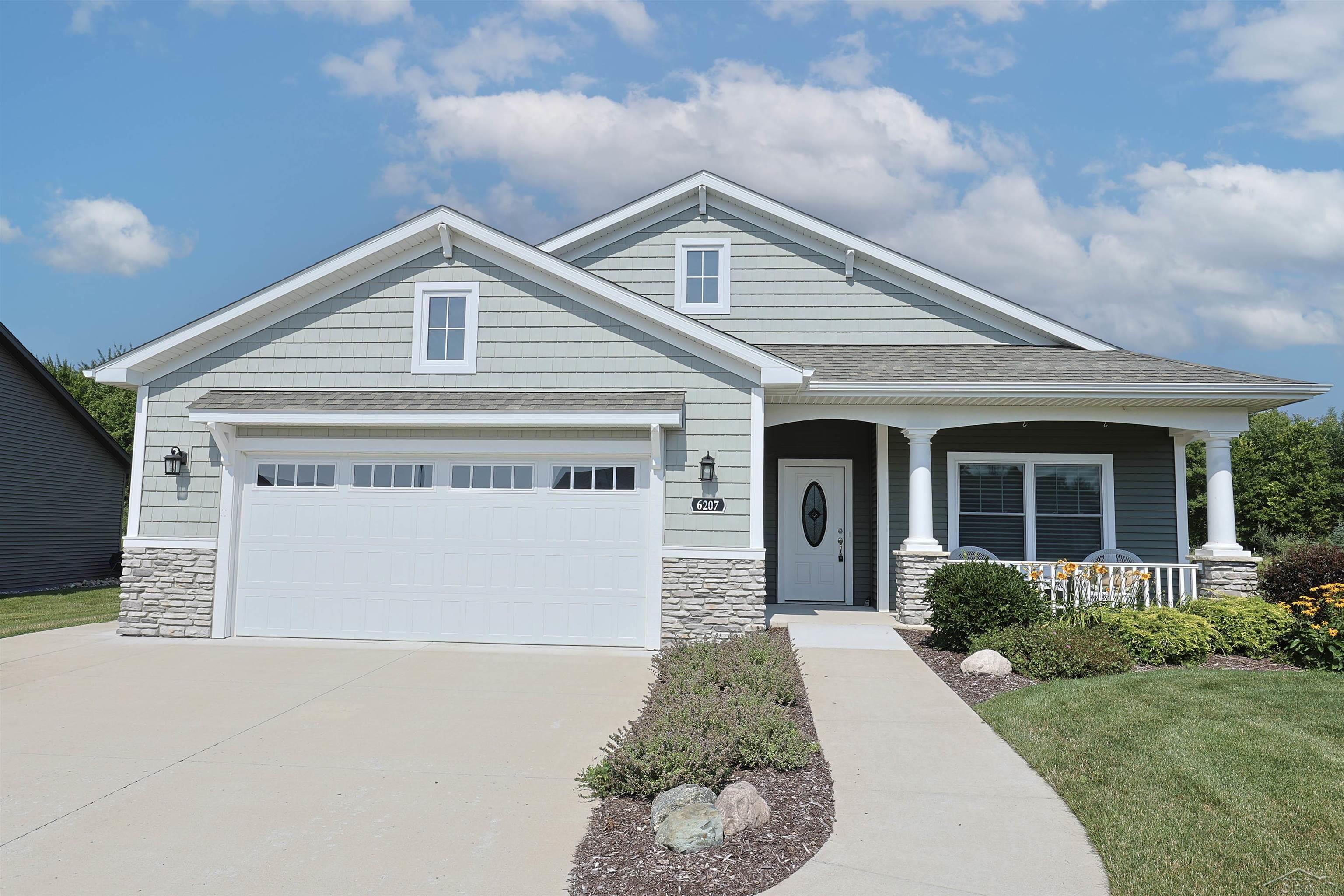 3rd image of 6207 Diamond View West Dr, Midland, MI 48642 | MLS# 61050217922