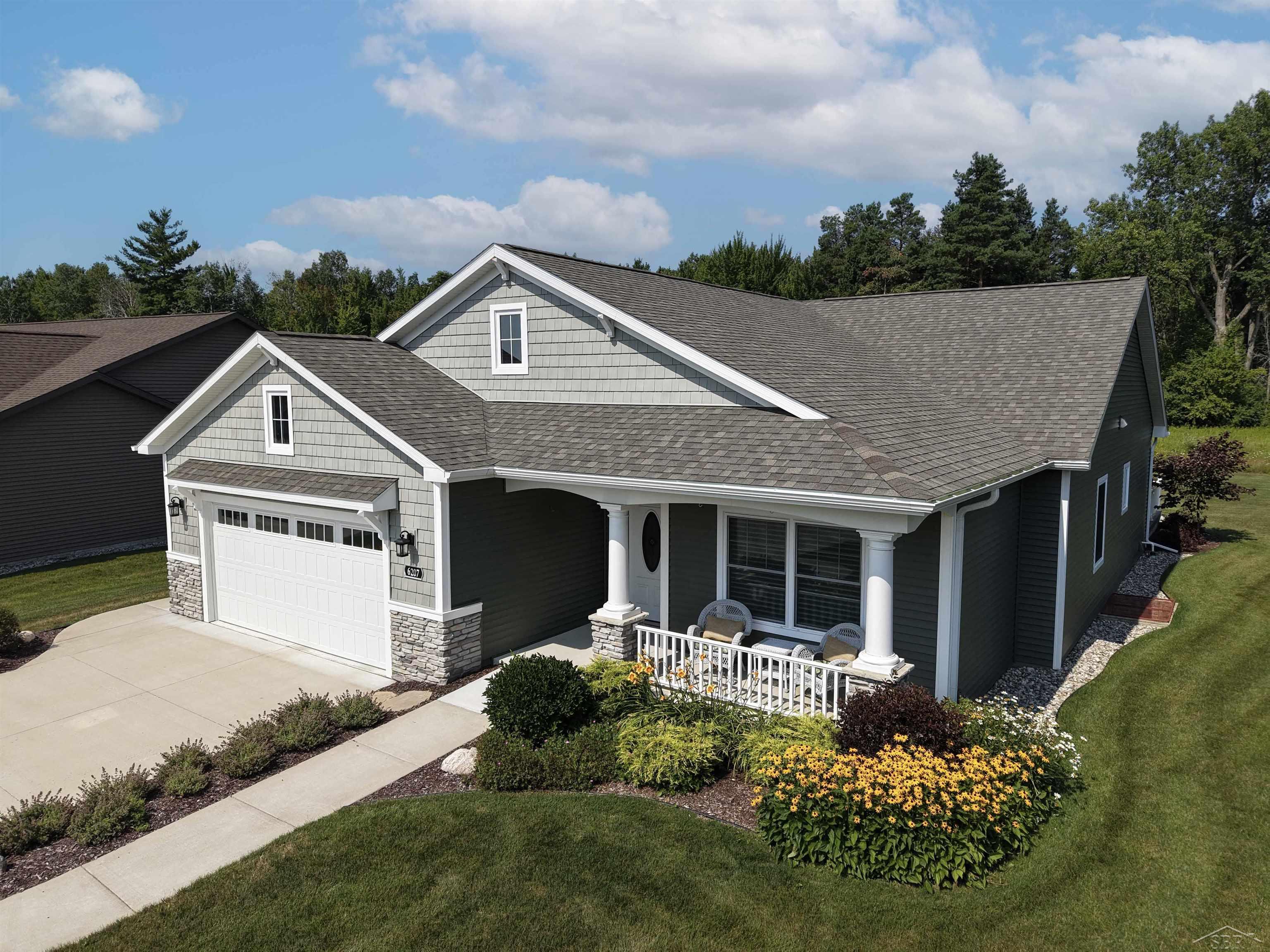 4th image of 6207 Diamond View West Dr, Midland, MI 48642 | MLS# 61050217922