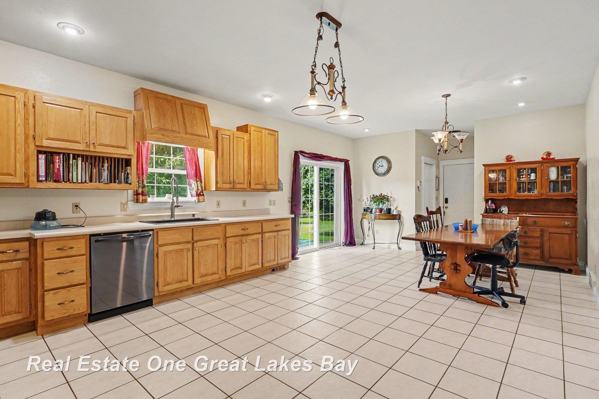 5th image of 921 W Huron Rd, Omer, MI 48749 | MLS# 50217928