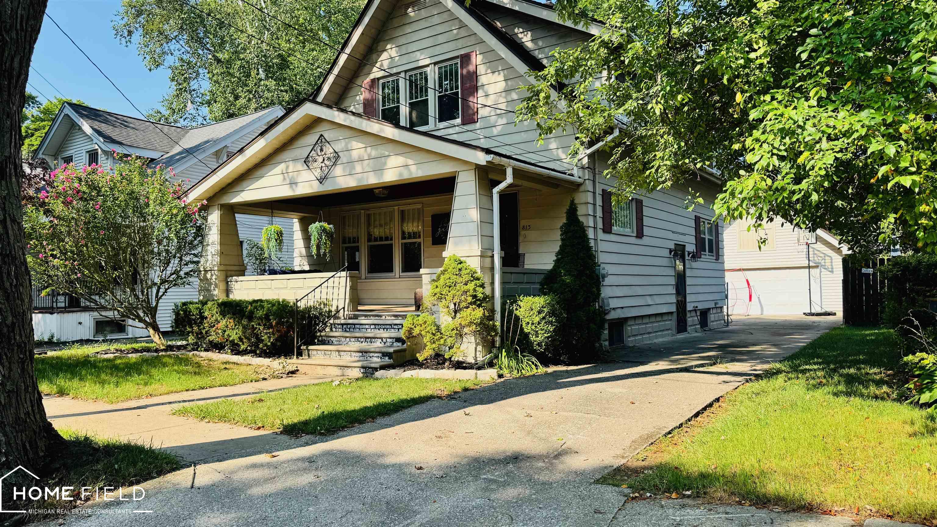 1st image of 813 N Ball St, Owosso, MI 48867 | MLS# 50217948