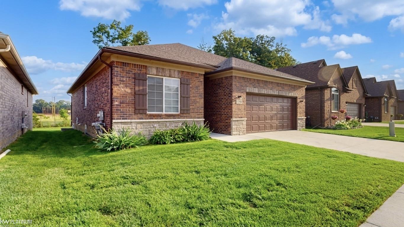 Listing Photo 4 - Condo for sale in building located at 15300 Eton Pointe Dr, Clinton Township, MI 48035