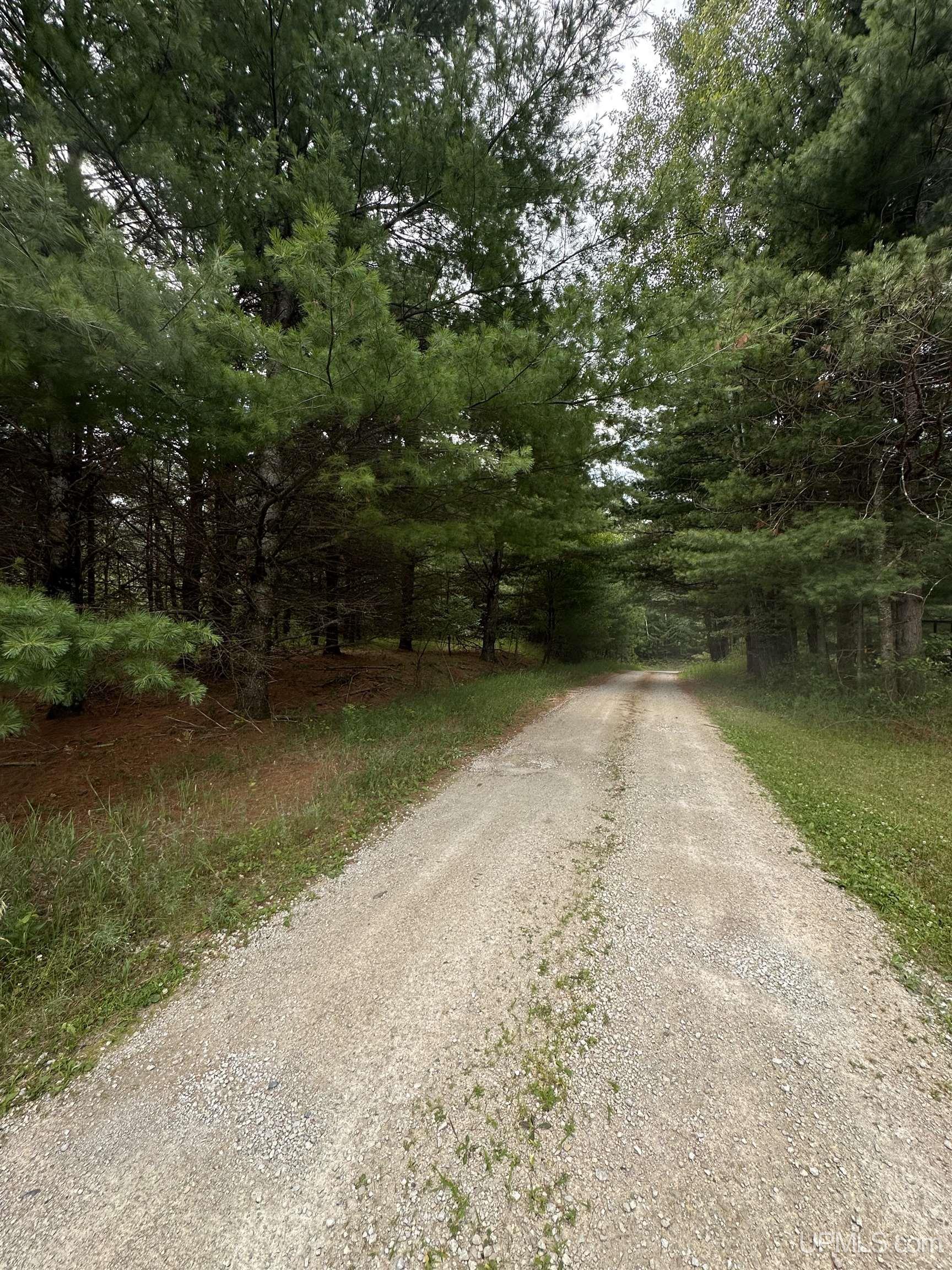 2nd image of 8100 Nejodleo Rd, Marinette C Wi, WI 54177 | MLS# 50217959