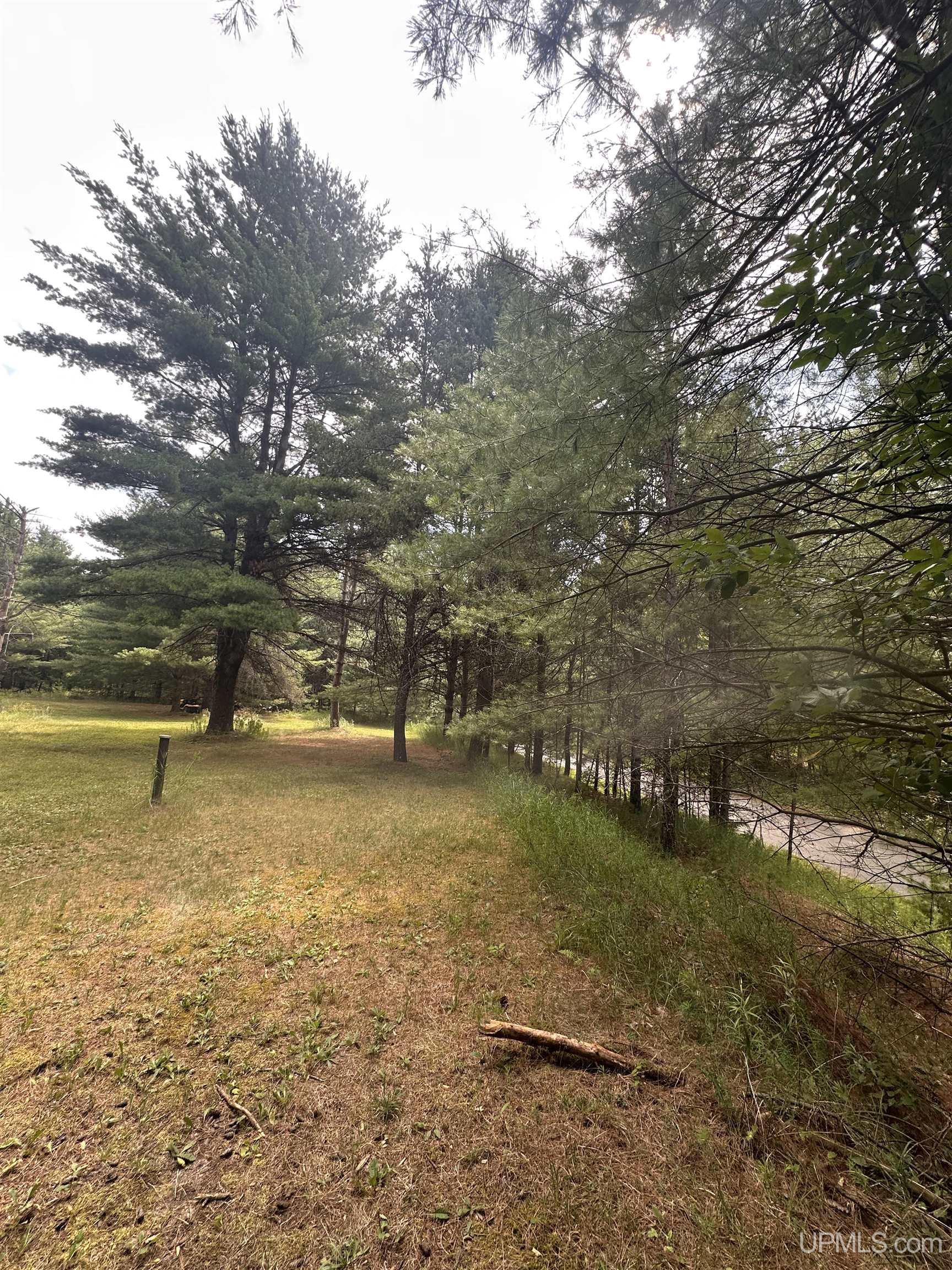 5th image of 8100 Nejodleo Rd, Marinette C Wi, WI 54177 | MLS# 50217959