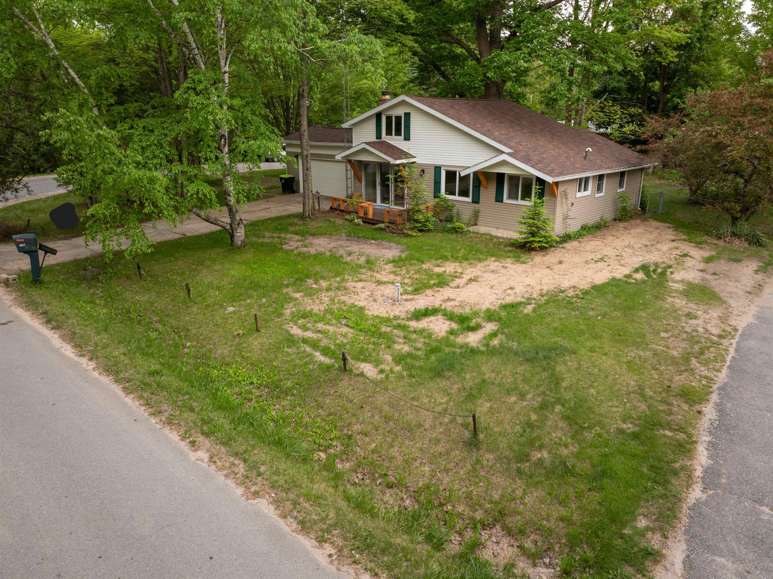2nd image of 4177 Seminole St, Gladwin, MI 48624 | MLS# 50217984