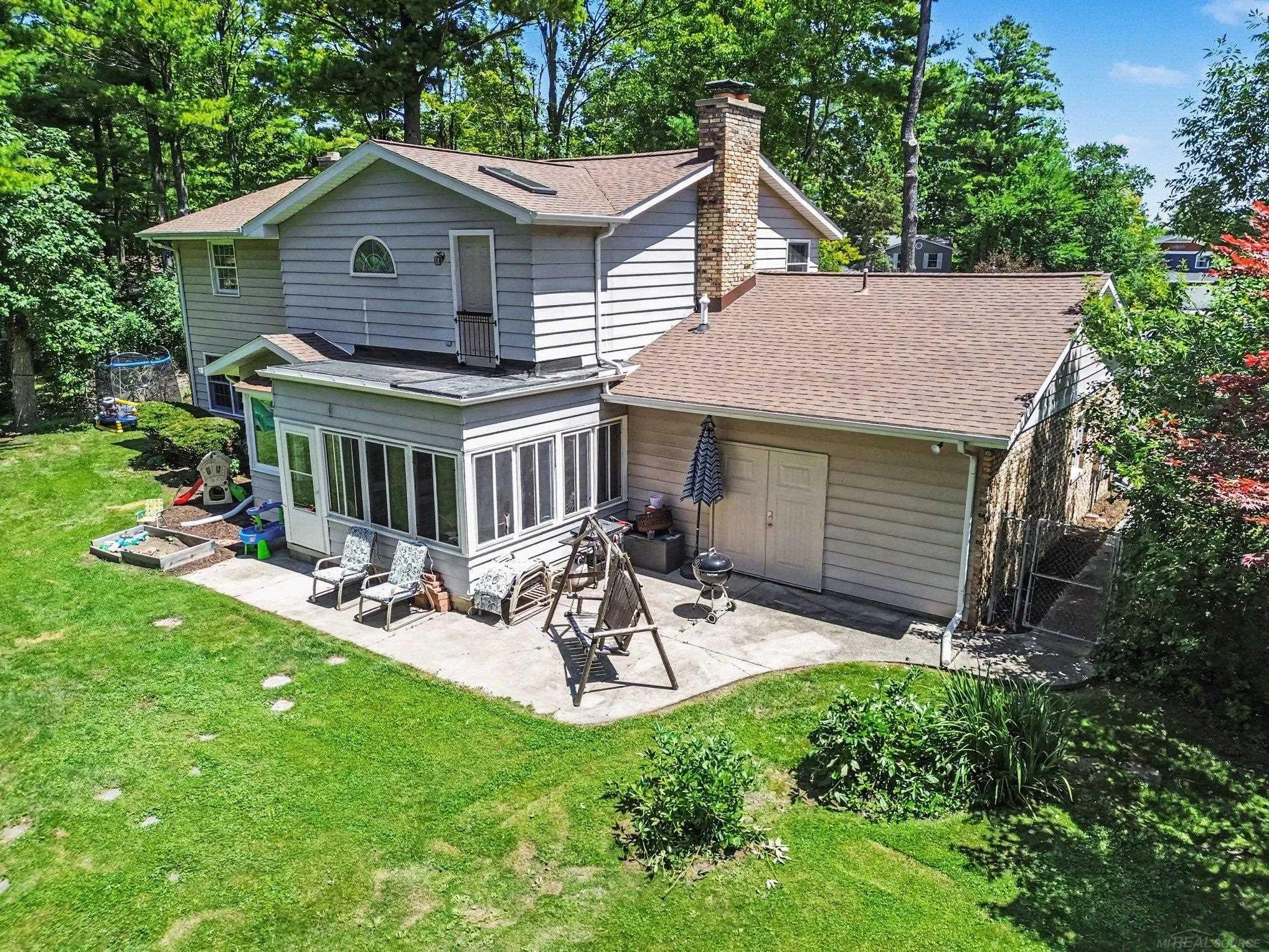 34th image of 3229 Delevan Dr, Saginaw, MI 48603 | MLS# 58050217999