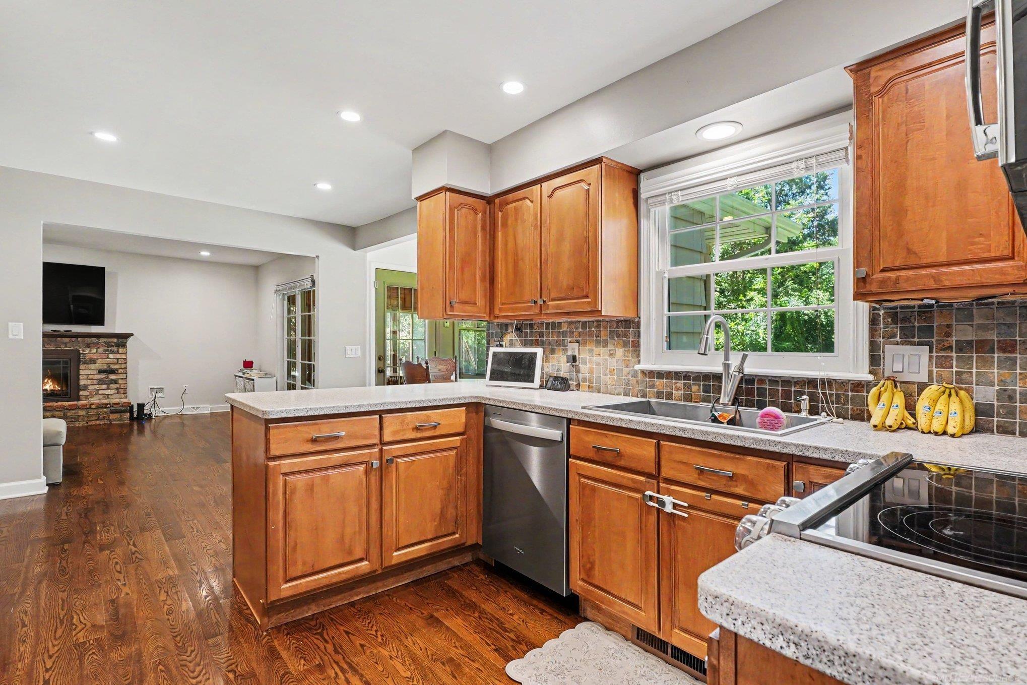 image of 3229 Delevan Dr, Saginaw, MI 48603 | MLS# 58050217999