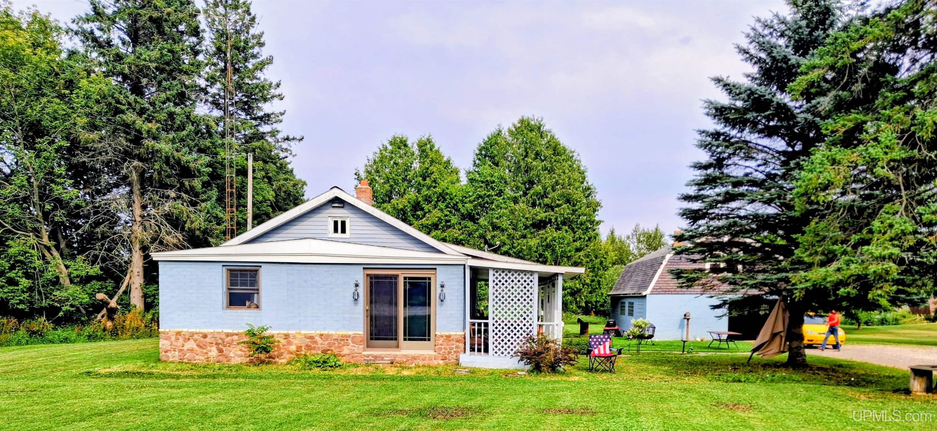 3rd image of 6446 State St, Garden, MI 49835 | MLS# 50218007