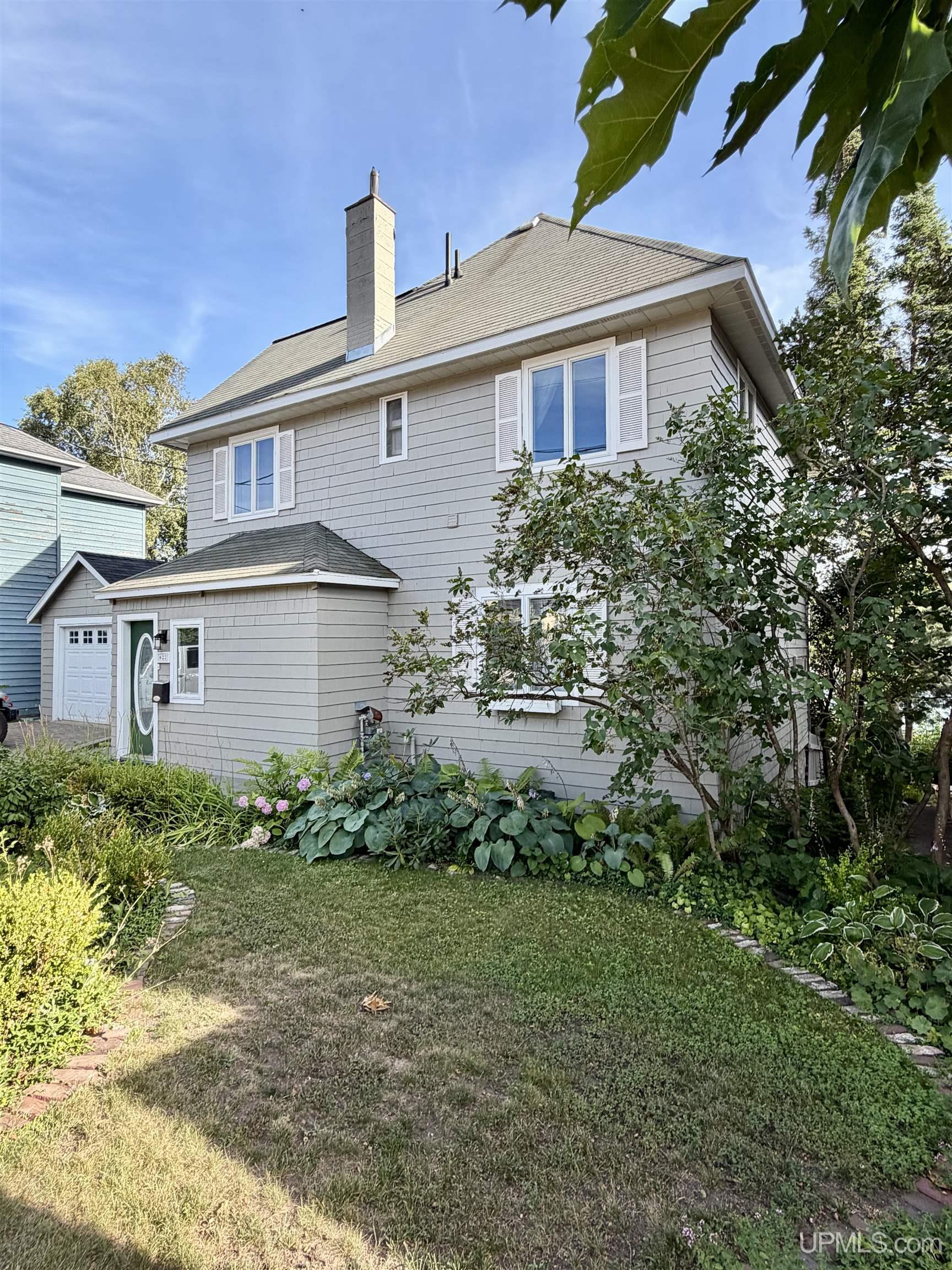 3rd image of 622 Lake Ave, Hancock, MI 49930 | MLS# 50218035