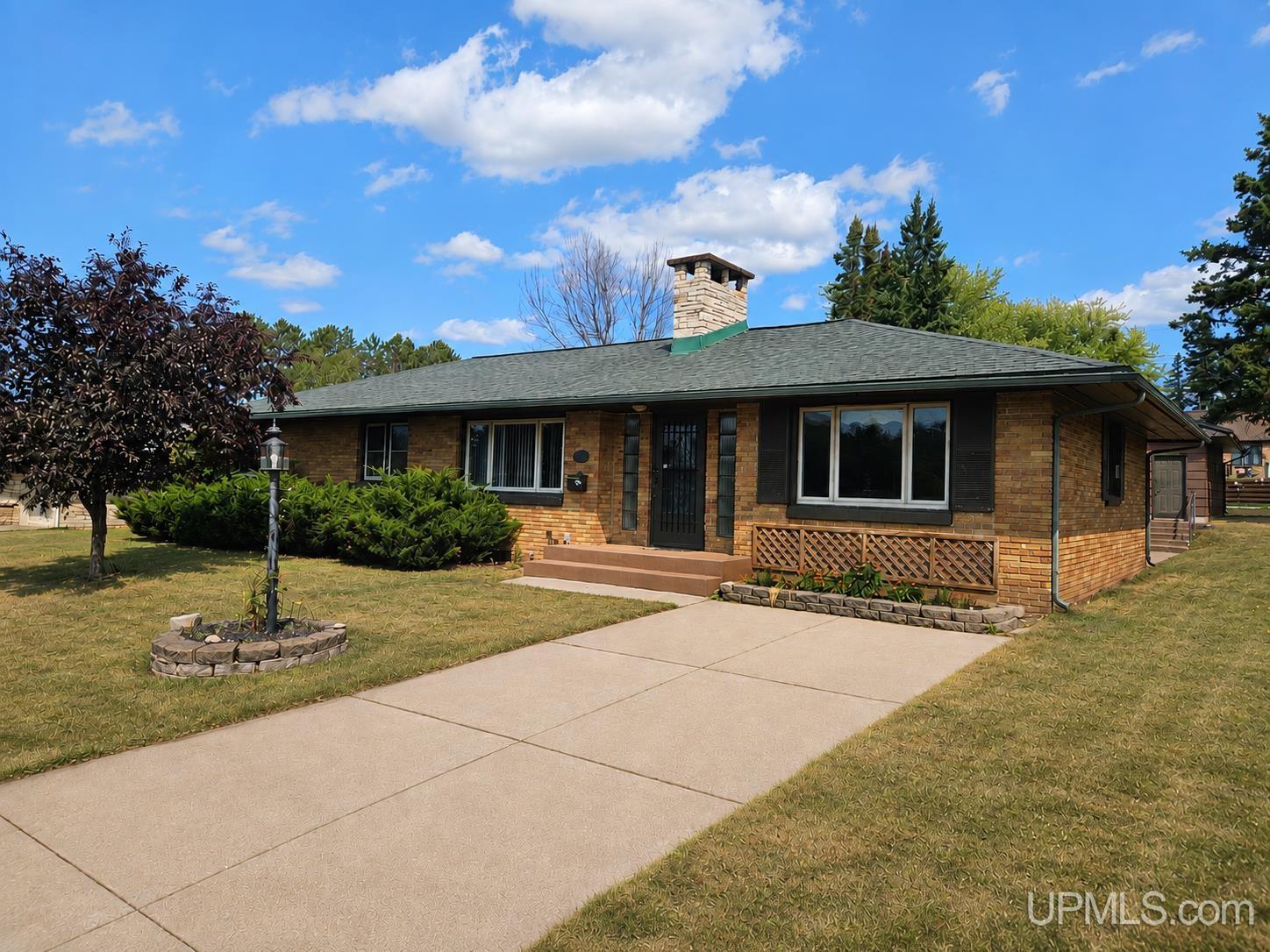 1st image of 613 N 5th Ave, Hurley, WI 54534 | MLS# 50218071