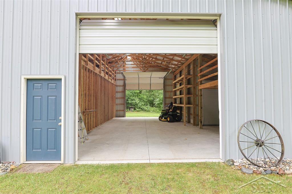 4th image of 5420 N Eastman Rd, Midland, MI 48642 | MLS# 61050218073