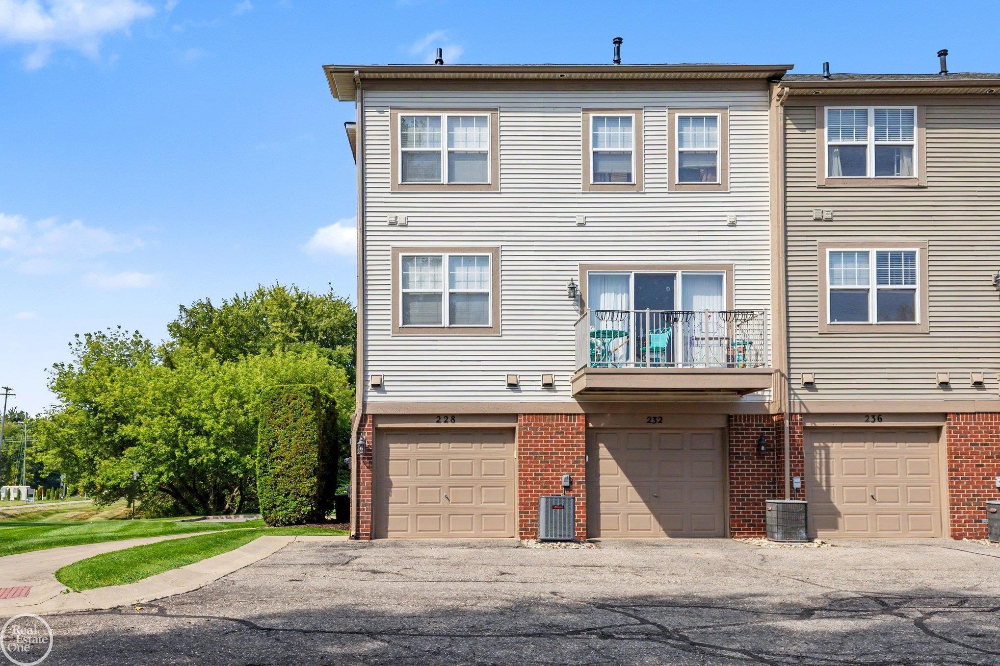 Photo 49 of Condo for sale at 228 Wright St, Wixom, MI 48393 | MLS# 58050218090 | Listing updated on 2026-09-03