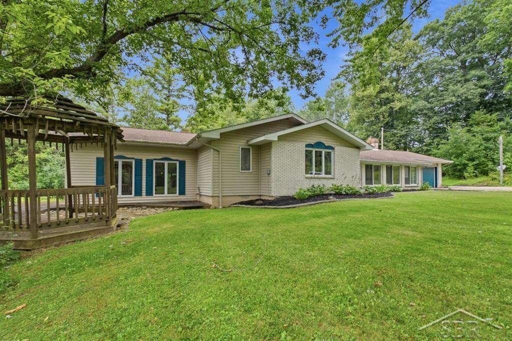 2nd image of 2890 S Hoover Ave, Gladwin, MI 48624 | MLS# 61050218094