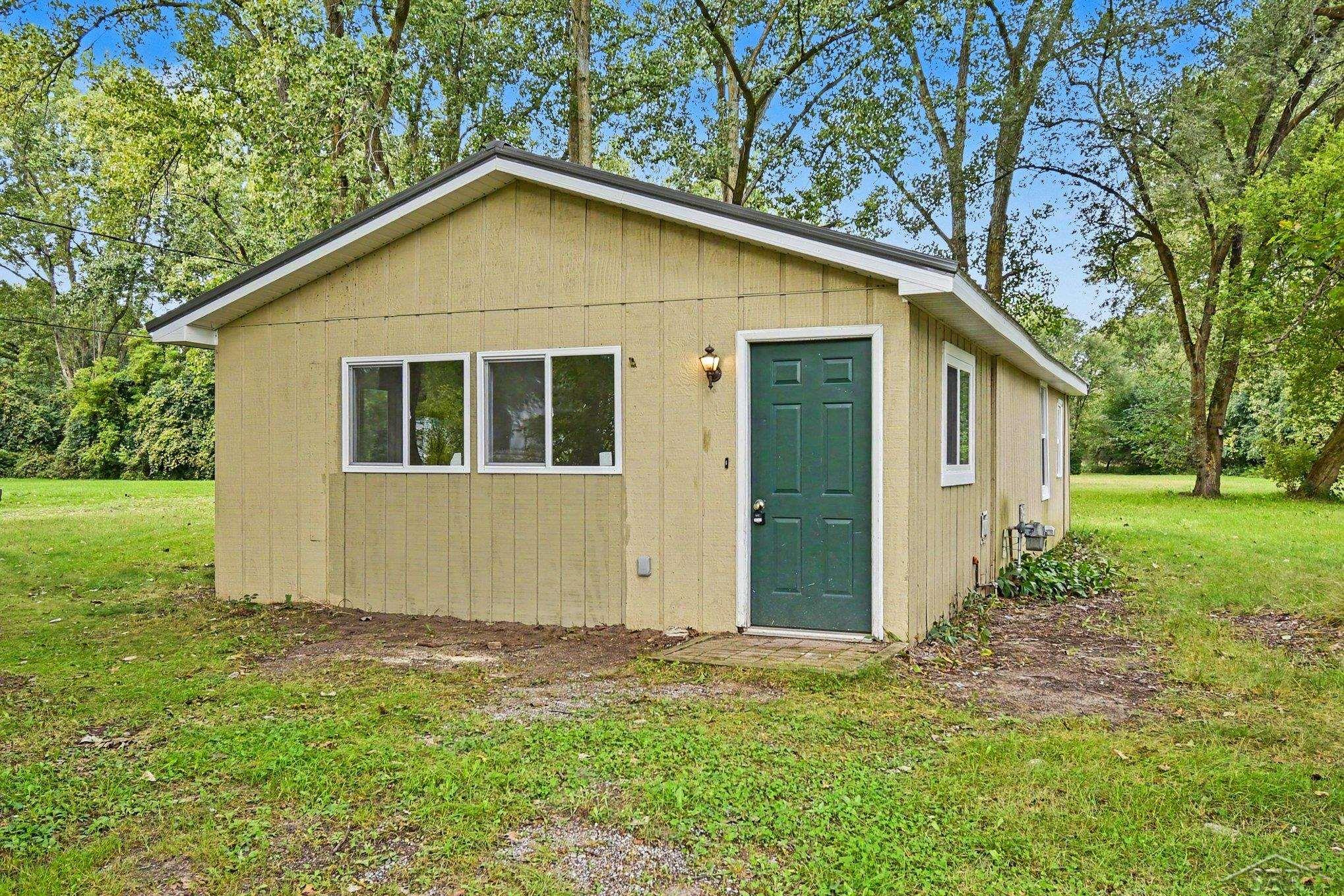 Photo 1 of Single family home for sale at 155 N Meridian Rd, Midland, MI 48640 | MLS# 61050218098 | Listing updated on 2026-09-17