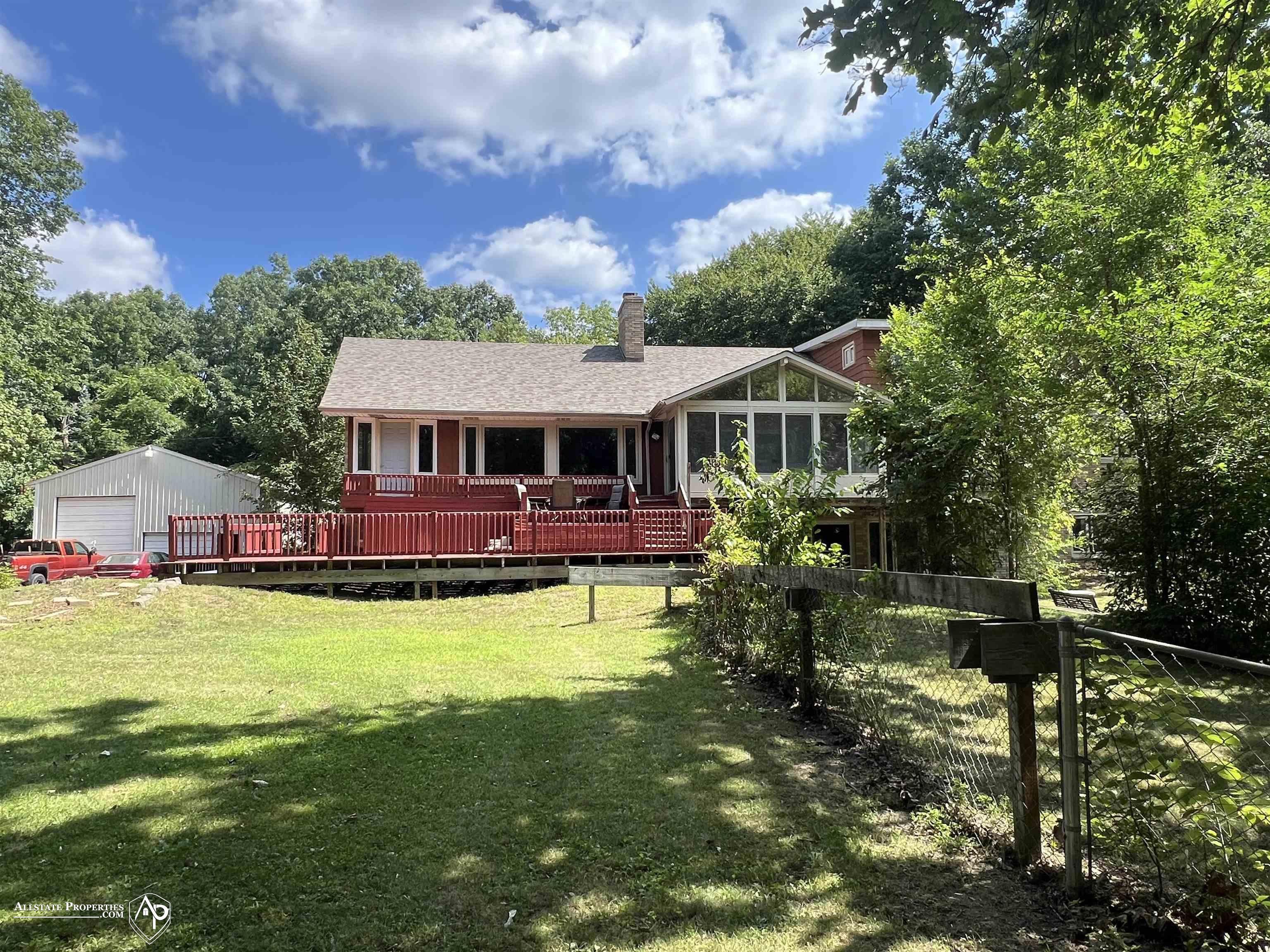 2nd image of 210 Elmwood Dr, Davison, MI 48423 | MLS# 50218105