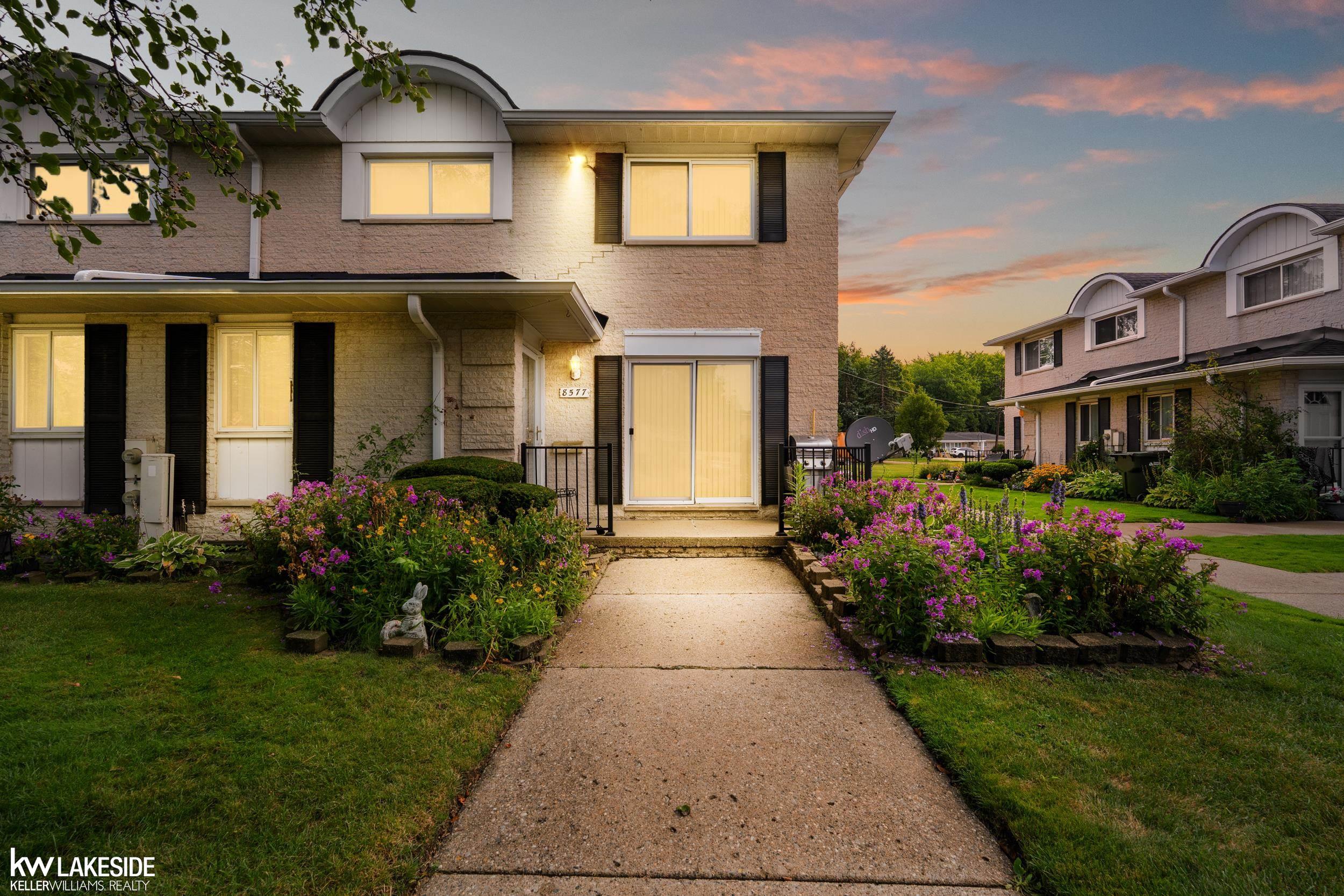 1st image of 8577 Hampshire Dr, Sterling Heights, MI 48313 | MLS# 50218115