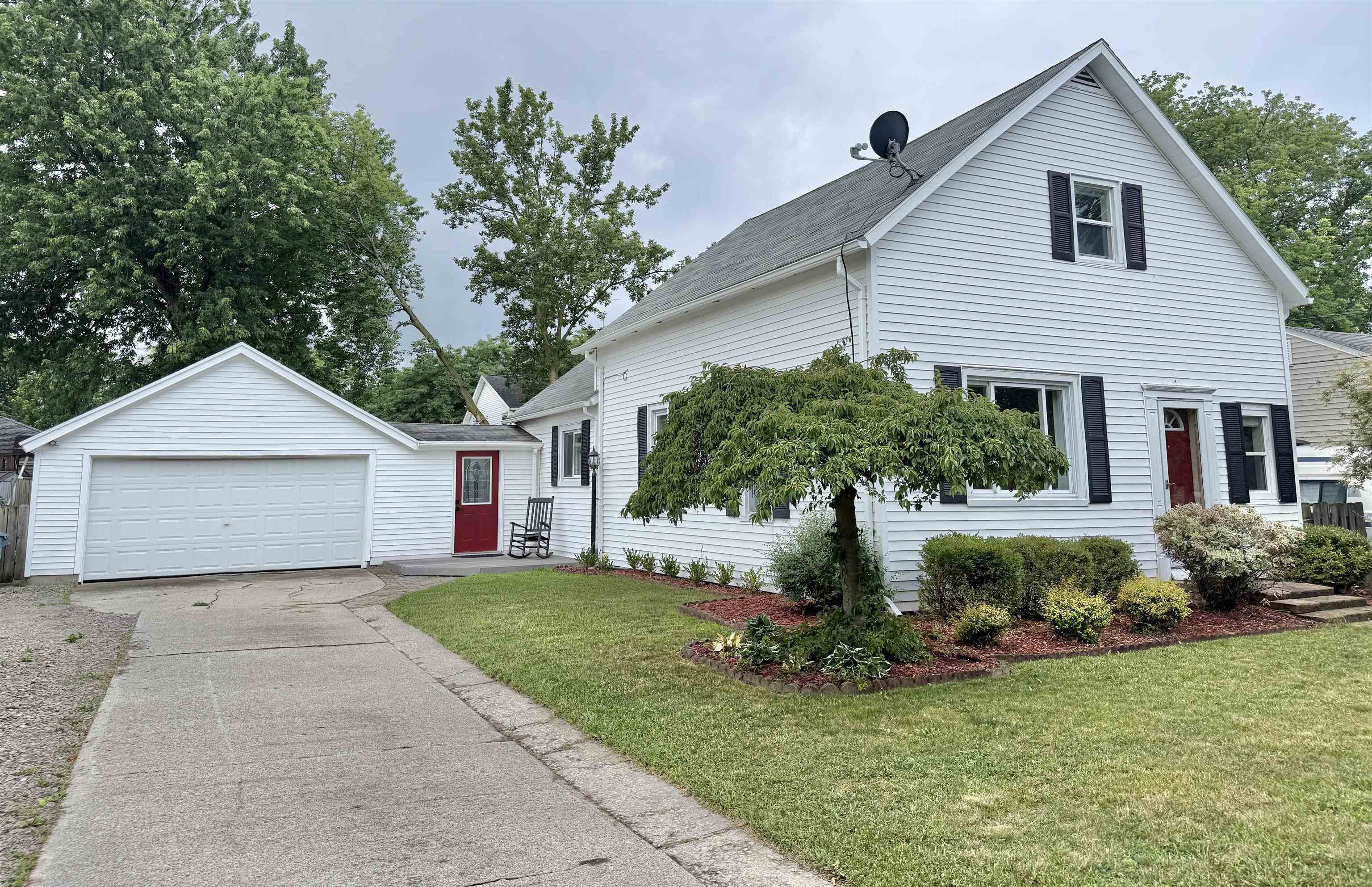1st image of 2100 Tackle St, Essexville, MI 48732 | MLS# 50218117