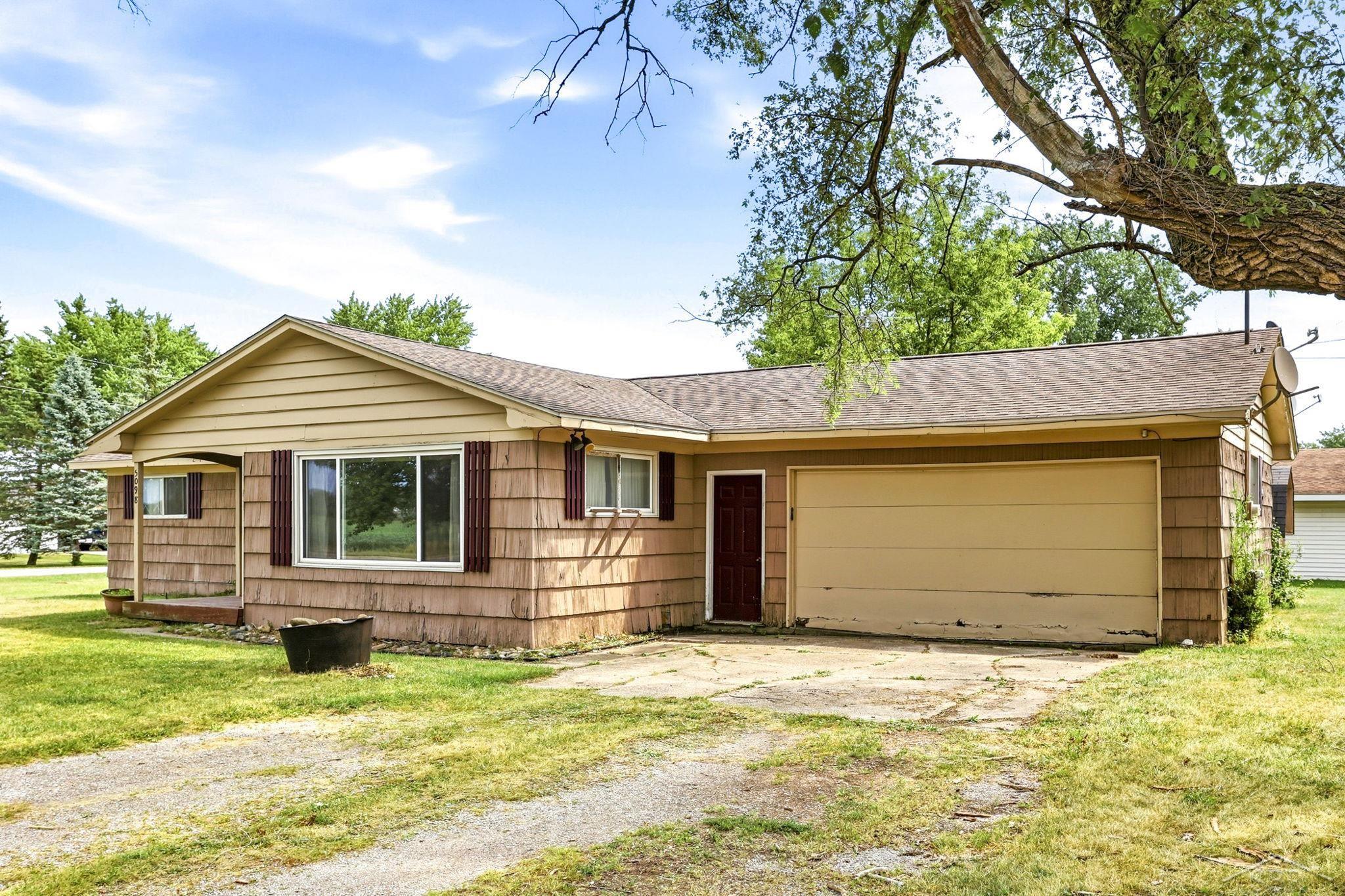 3rd image of 5098 S Venoy Rd, Saginaw, MI 48604 | MLS# 50218136