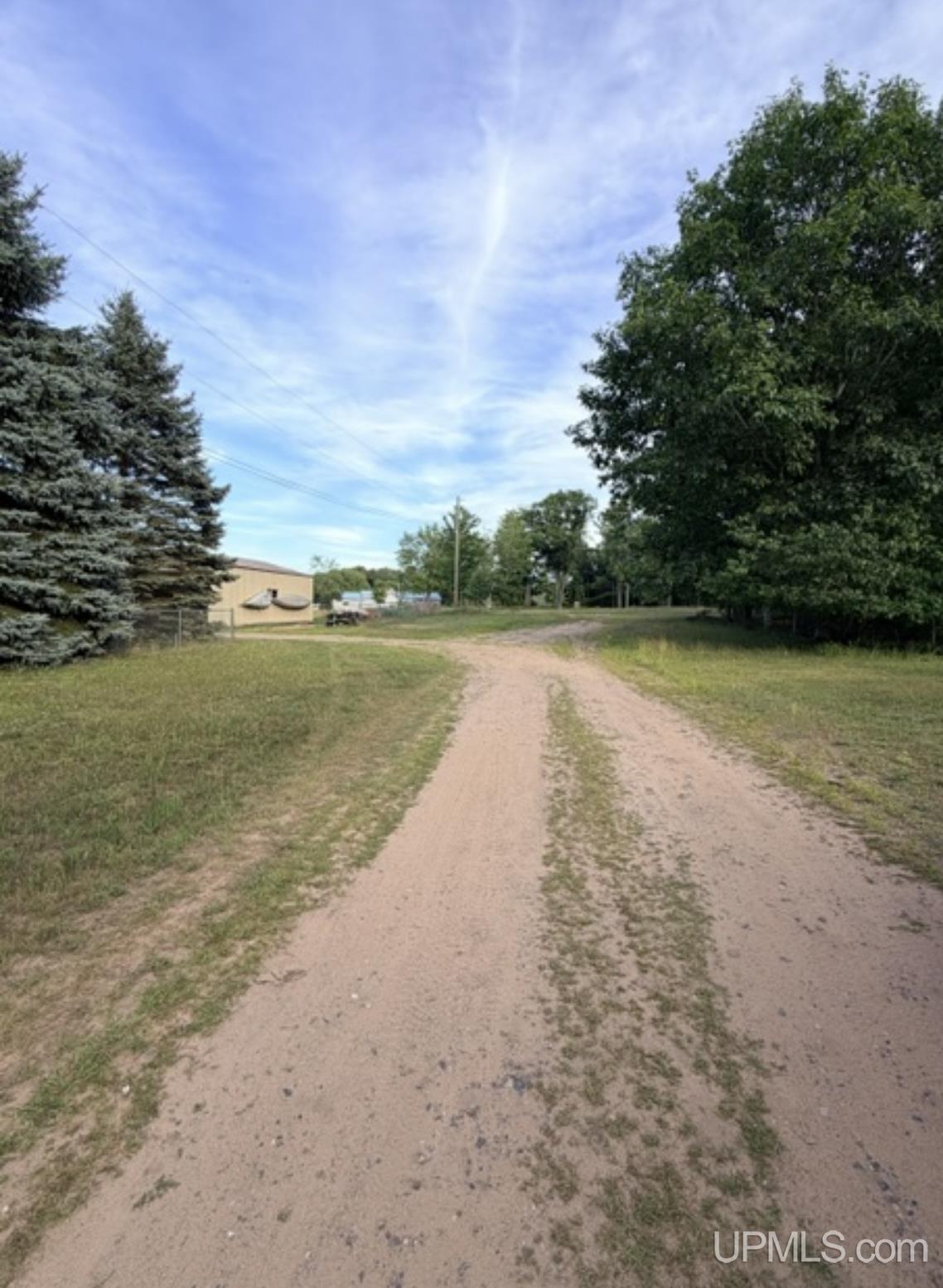Photo 2 of Land for sale at 916 Silver Crk Rd, Marquette, MI 49855 | MLS# 50218146 | Listing updated on 2026-09-21