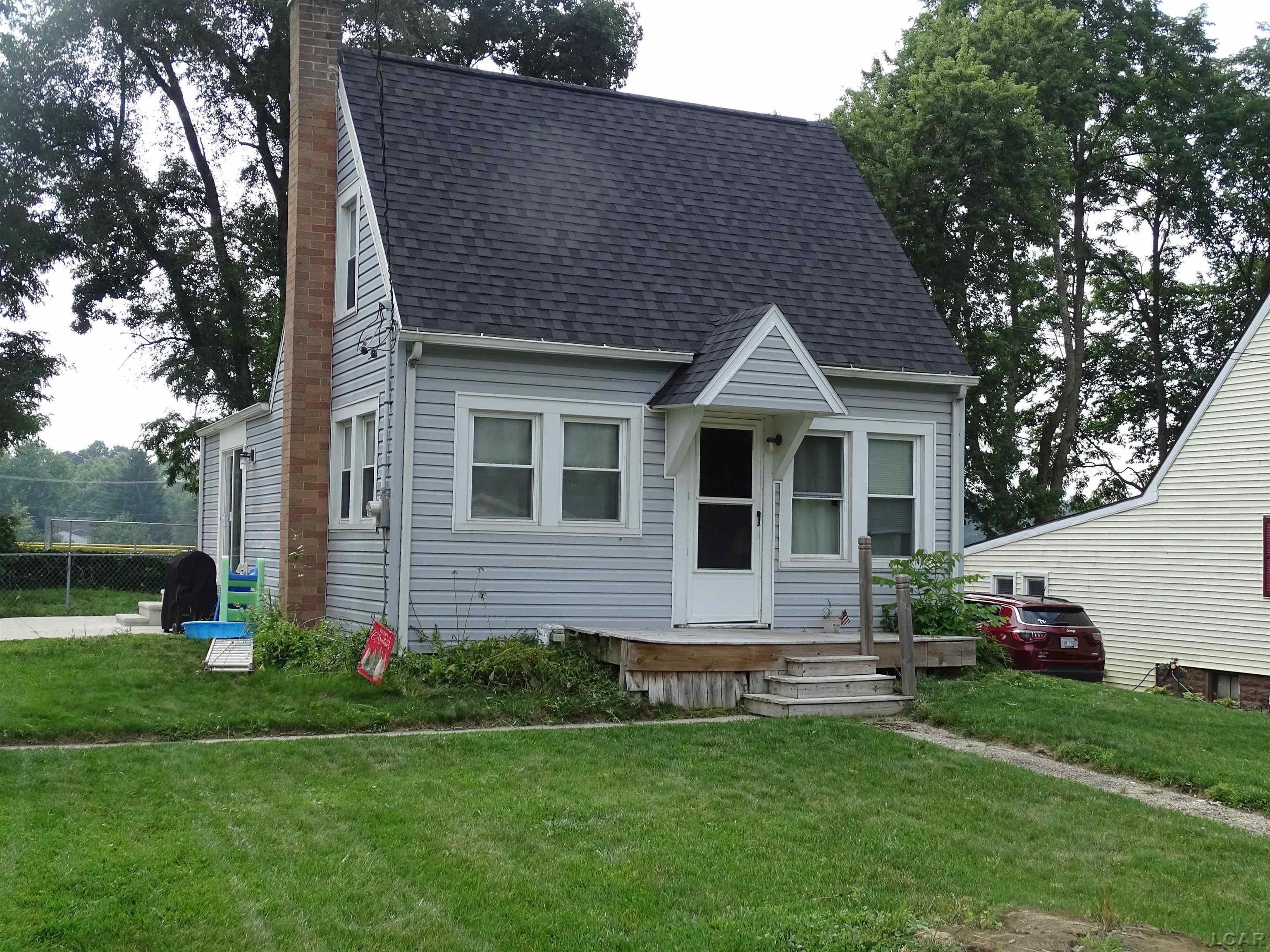 Photo 1 of Single family home for sale at 110 Berry St, Jackson, MI 49203 | MLS# 56050218151 | Listing updated on 2026-10-07