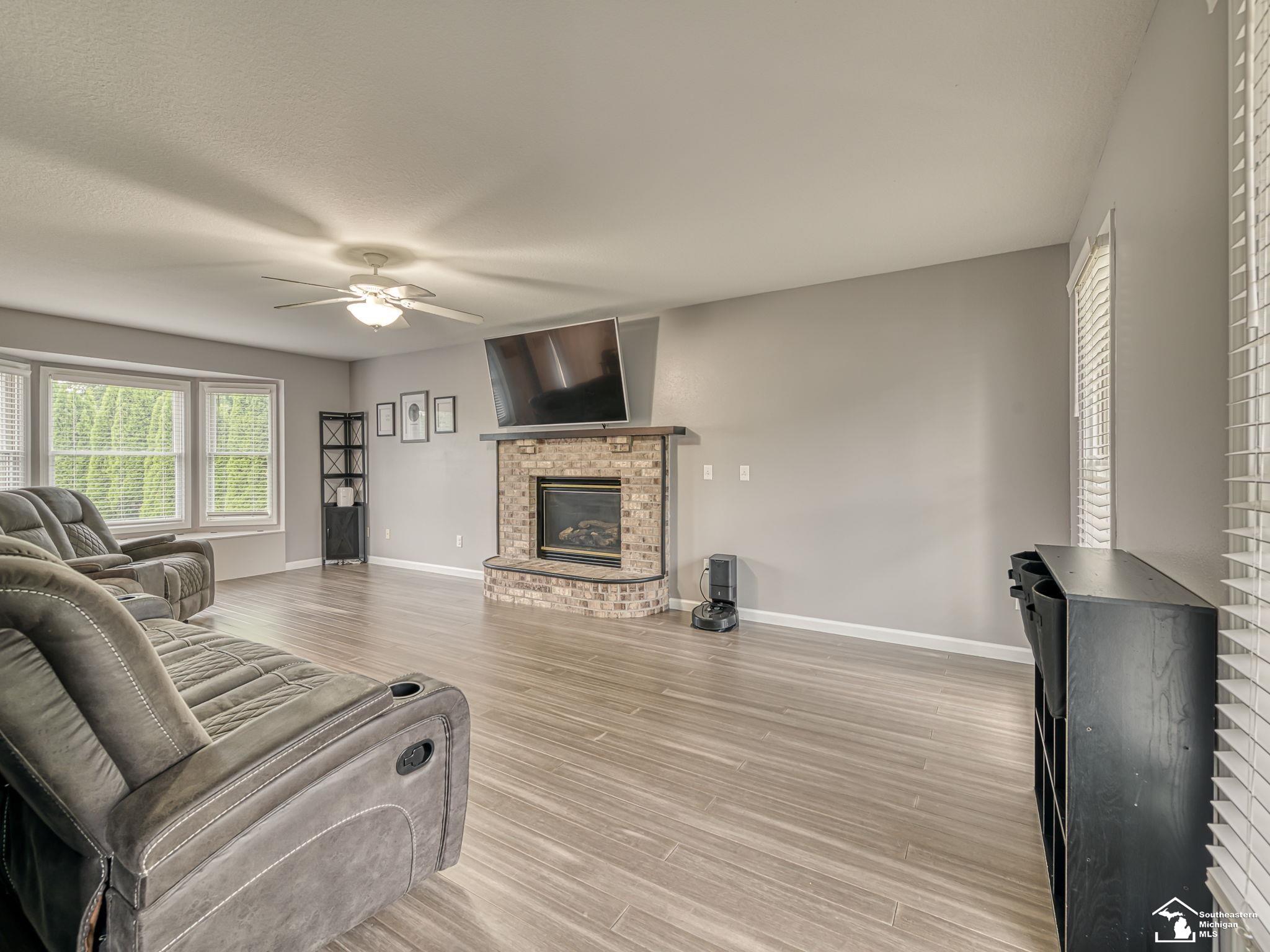 3rd image of 8141 Michelle Ln, Lambertville, MI 48144 | MLS# 50218164