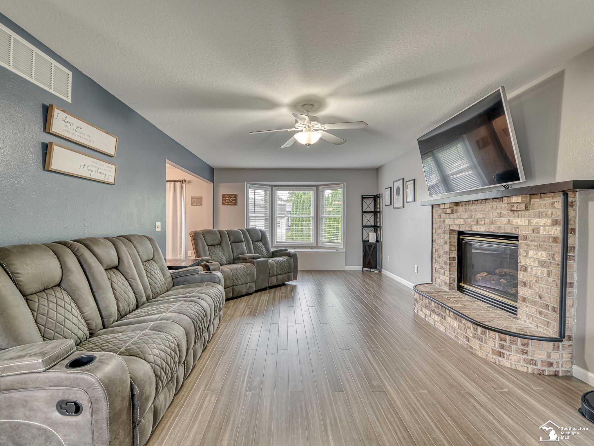 4th image of 8141 Michelle Ln, Lambertville, MI 48144 | MLS# 50218164