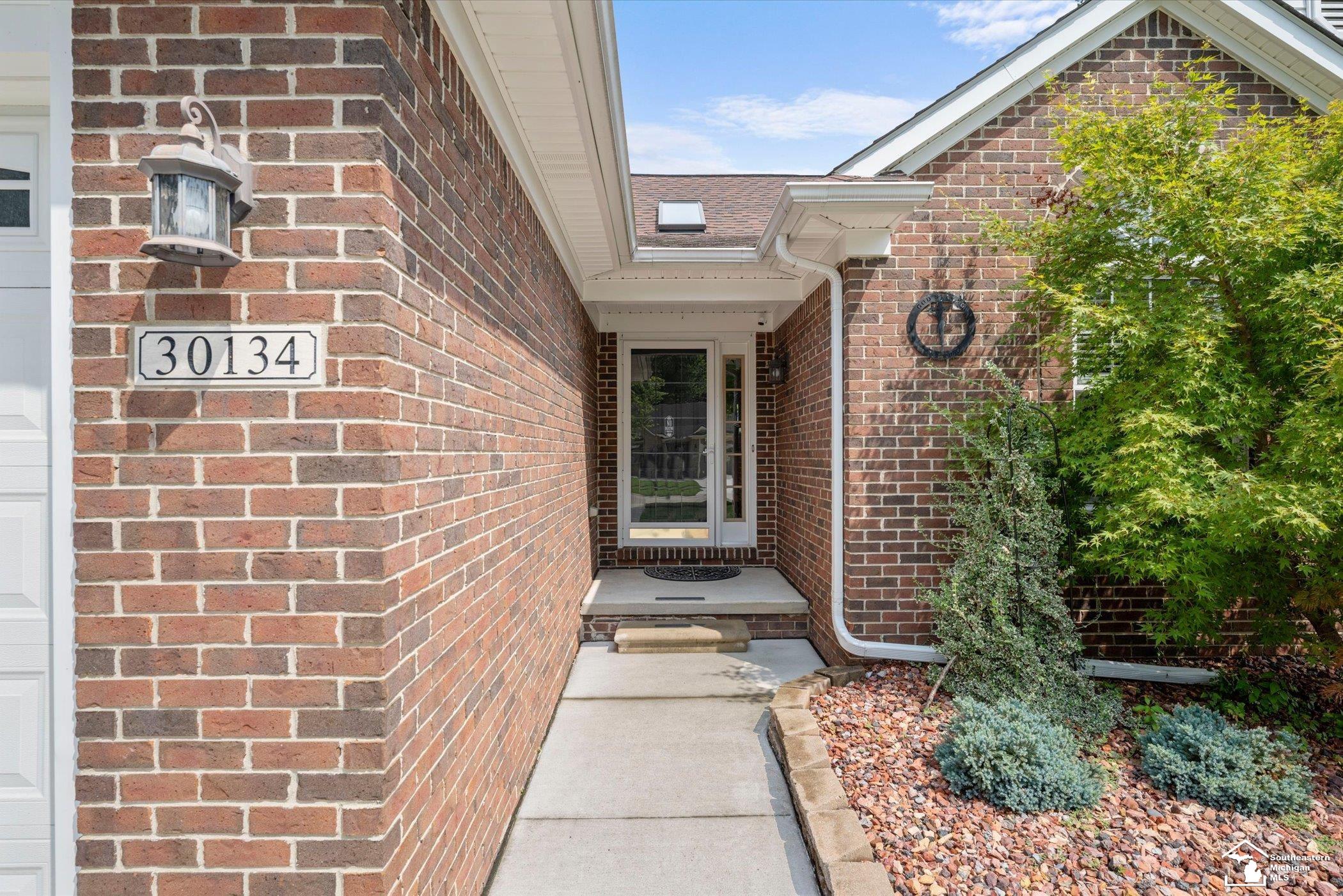 4th image of 30134 Willow Springs Rd, Flat Rock, MI 48134 | MLS# 50218168